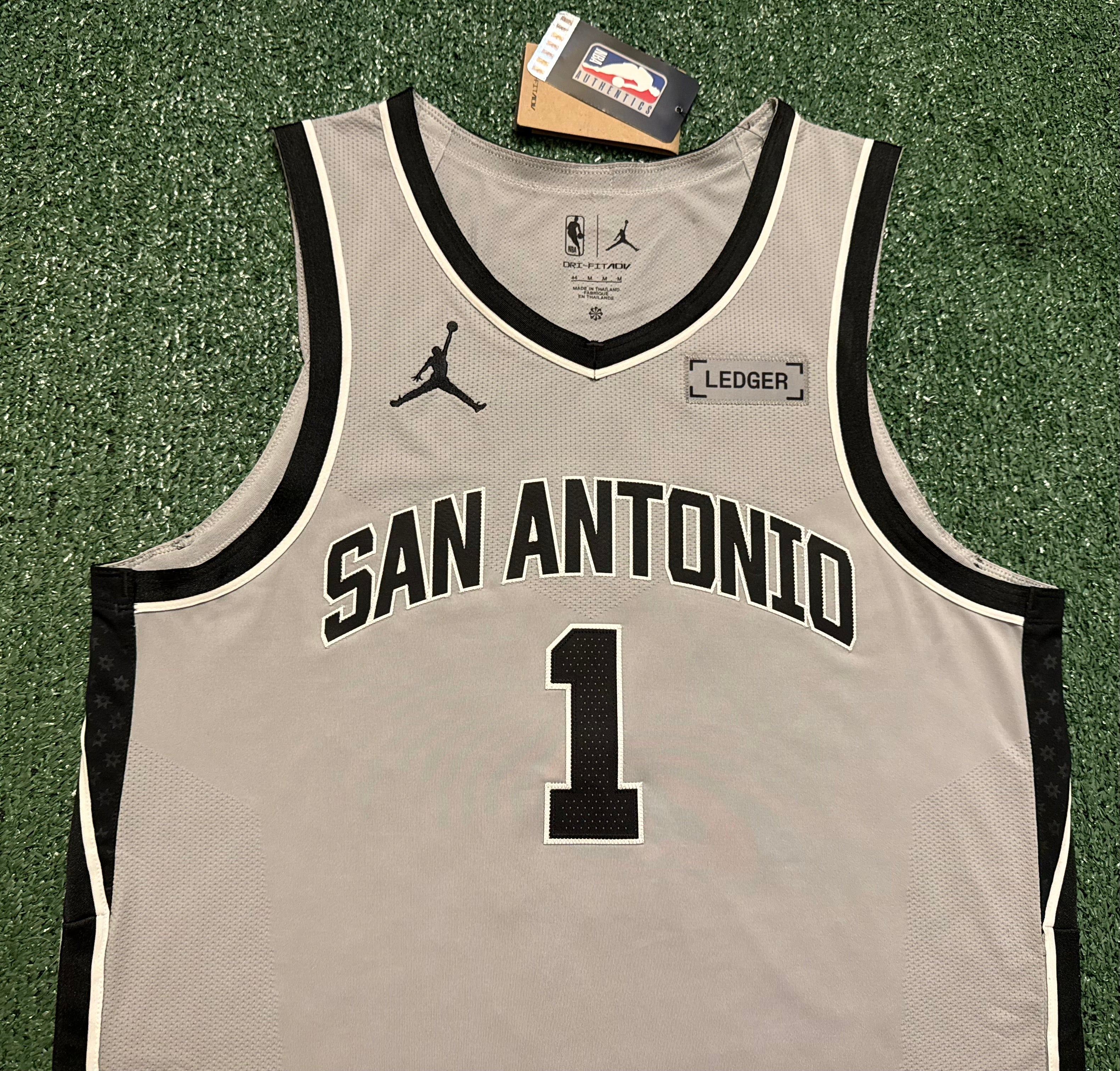 Victor Wembanyama San Antonio Spurs Jersey #1 Nike ADV Authentic Gray Size 44 (M) NBA