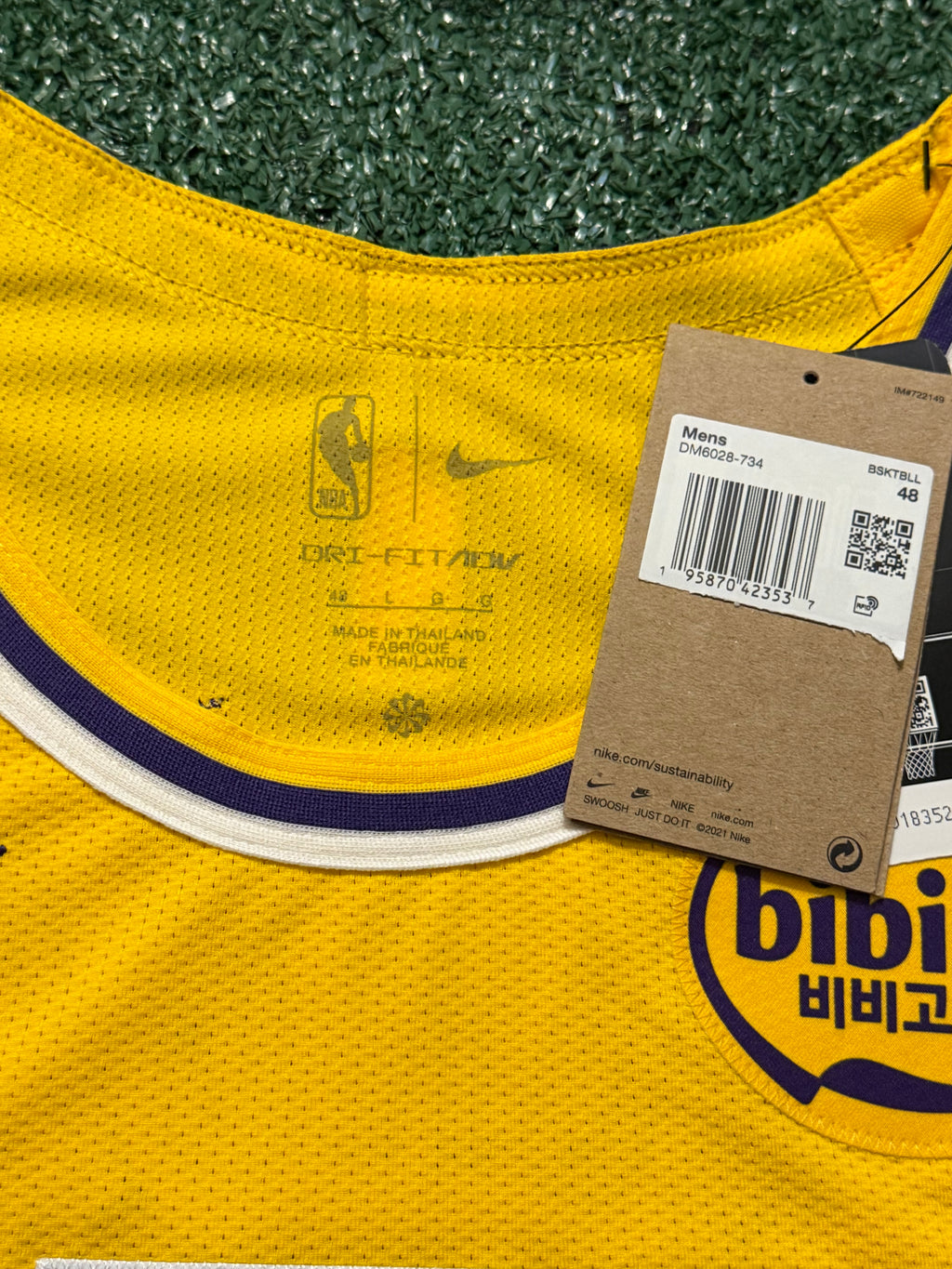 Luka Doncic Los Angeles Lakers Jersey #77 Nike ADV Authentic Gold Size 48 (L) NBA