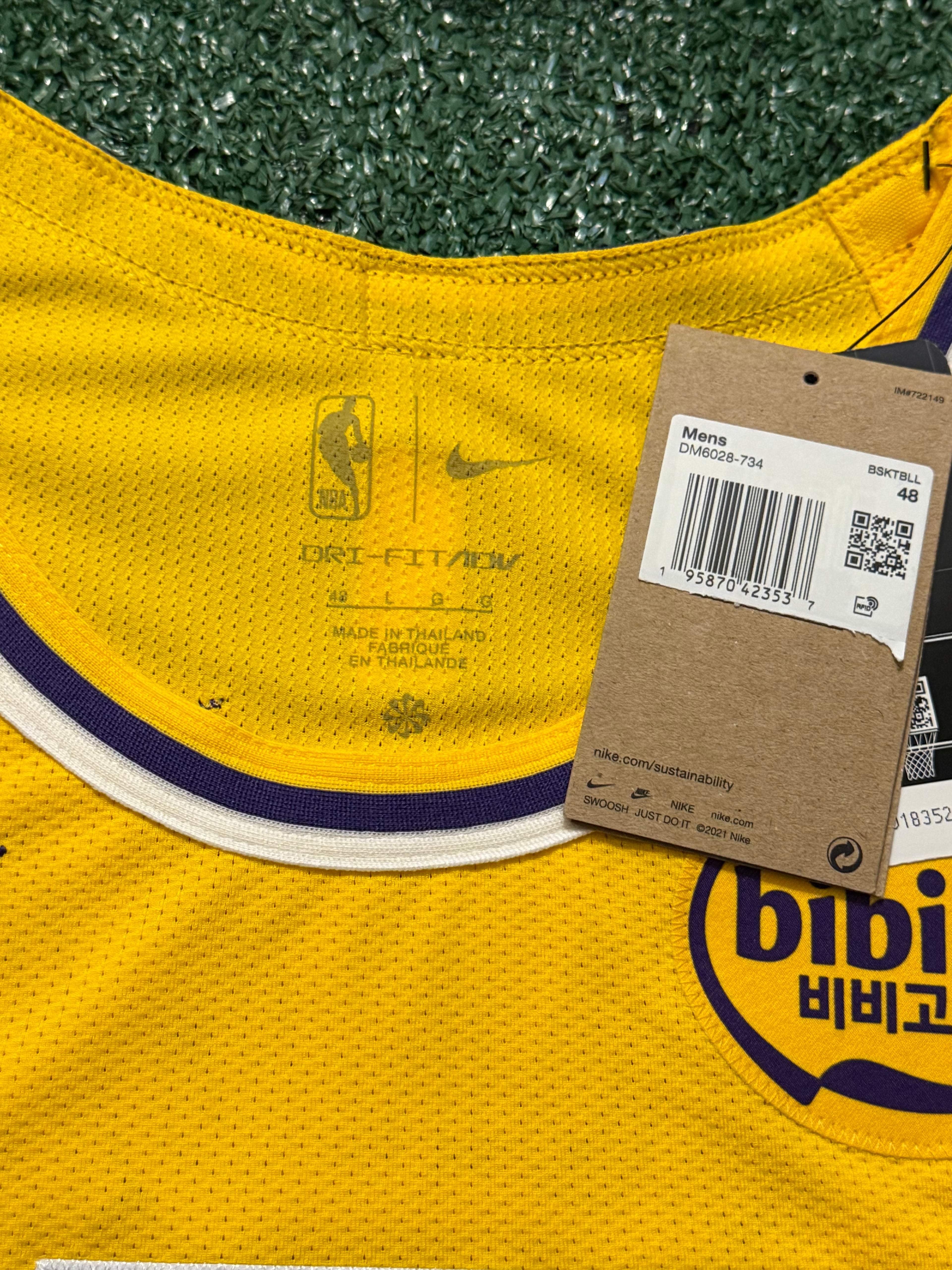 Luka Doncic Los Angeles Lakers Jersey #77 Nike ADV Authentic Gold Size 48 (L) NBA