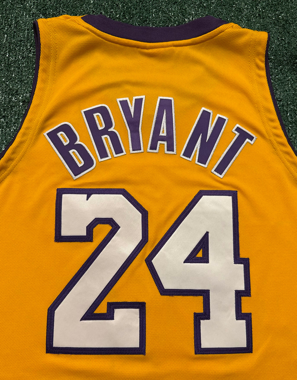 Kobe Bryant Los Angeles Lakers Jersey #24 Mitchell & Ness Authentic Gold Size 44 (L) NBA
