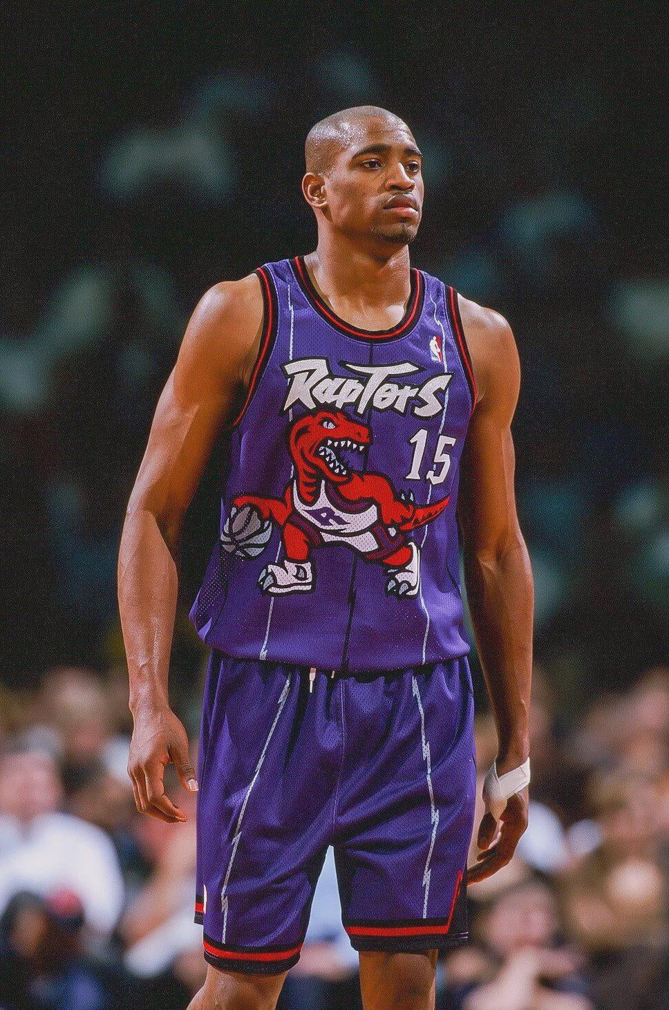 Vince Carter Toronto Raptors Jersey #15 Mitchell & Ness Authentic Purple Size 44 (L) NBA