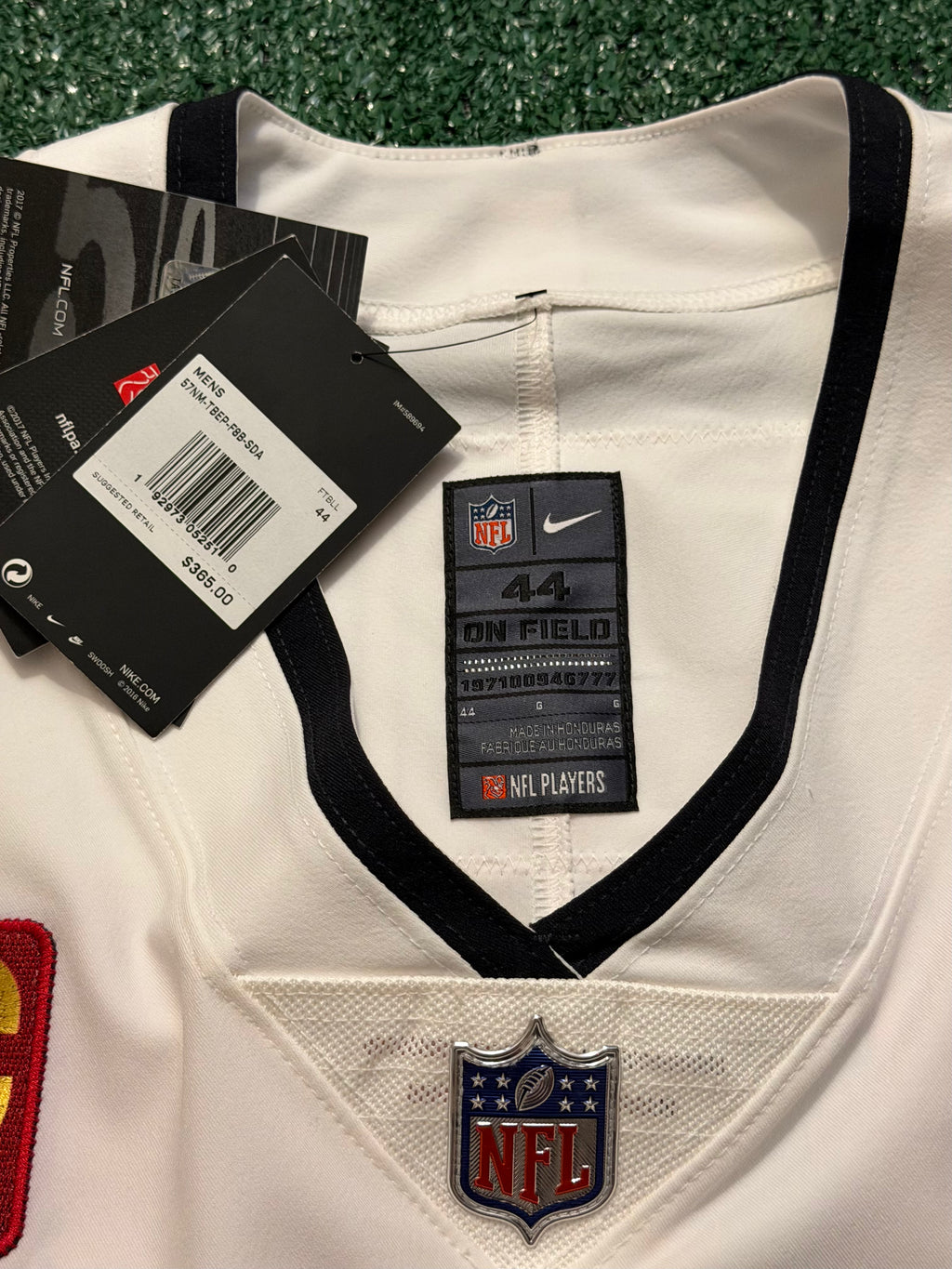 Tom Brady Tampa Bay Buccaneers Jersey #12 Nike Vapor Elite White size 44 (Large) NFL