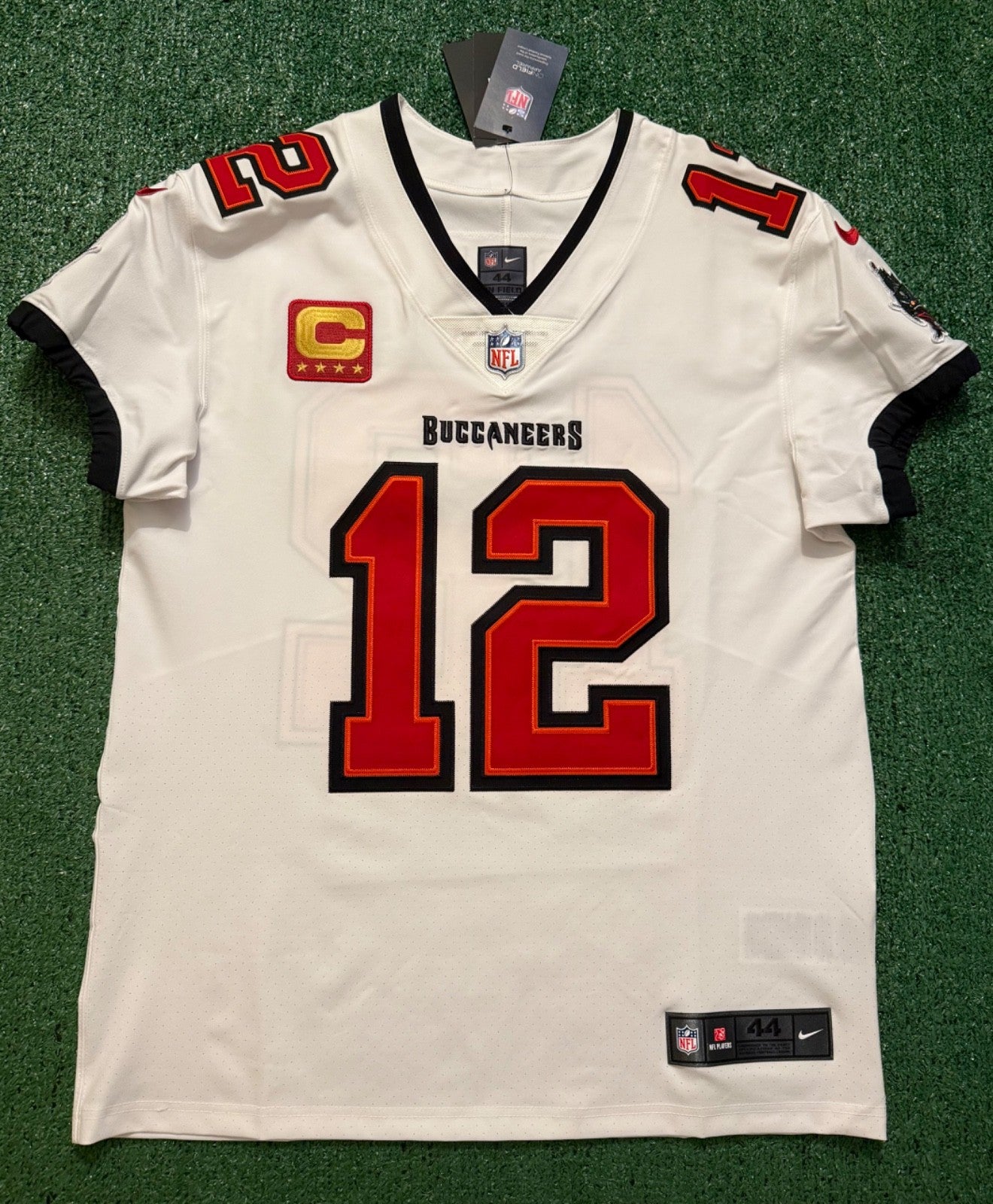 Tom Brady Tampa Bay Buccaneers Jersey #12 Nike Vapor Elite White size 44 (Large) NFL
