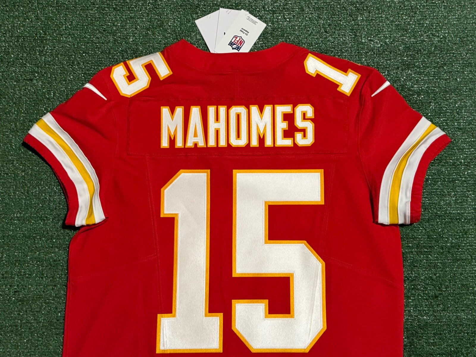 Patrick Mahomes Kansas City Chiefs Jersey #15 Nike Vapor FUSE Elite Red Size 40 (M) NFL