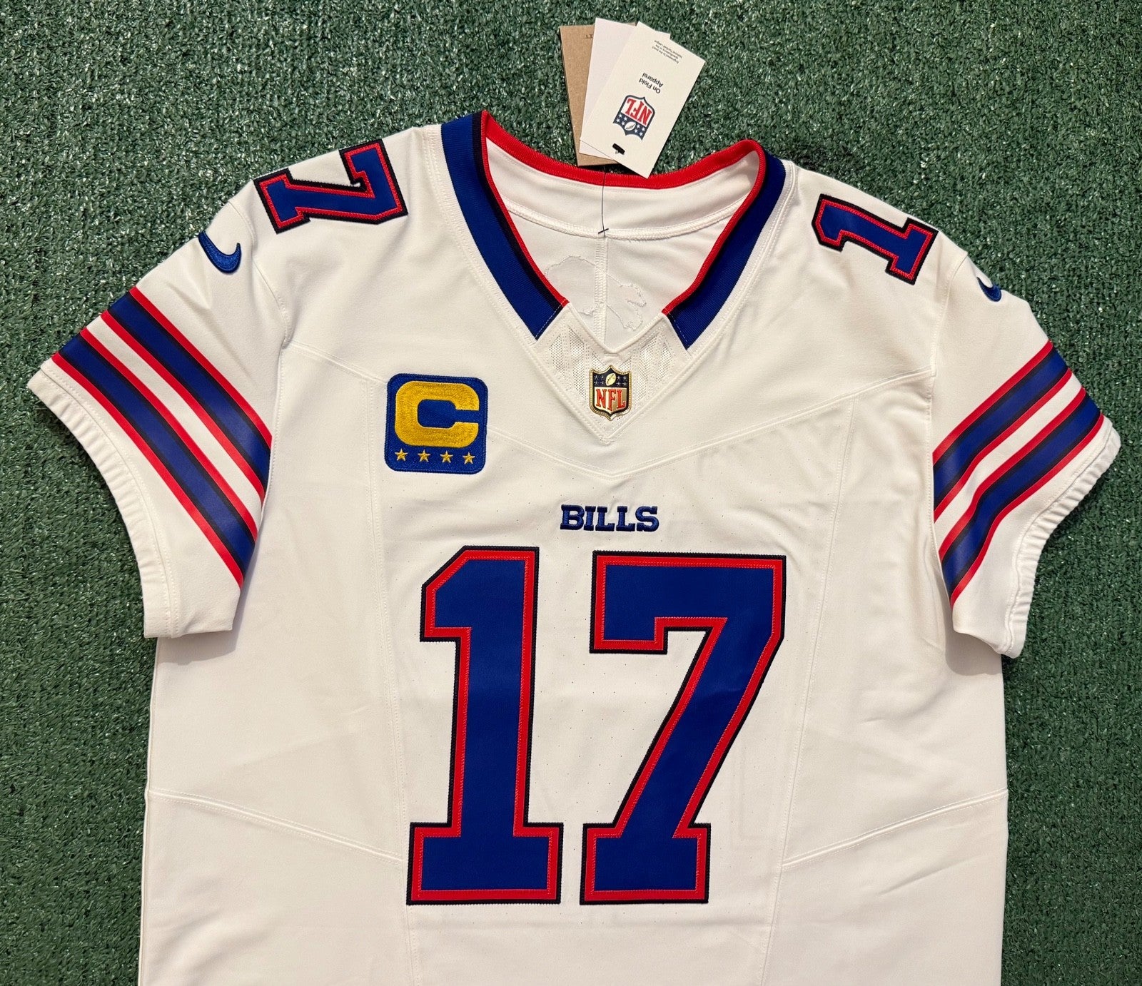 Josh Allen Buffalo Bills Jersey #17 Nike Vapor Fuse Elite White Size 44 (L) NFL