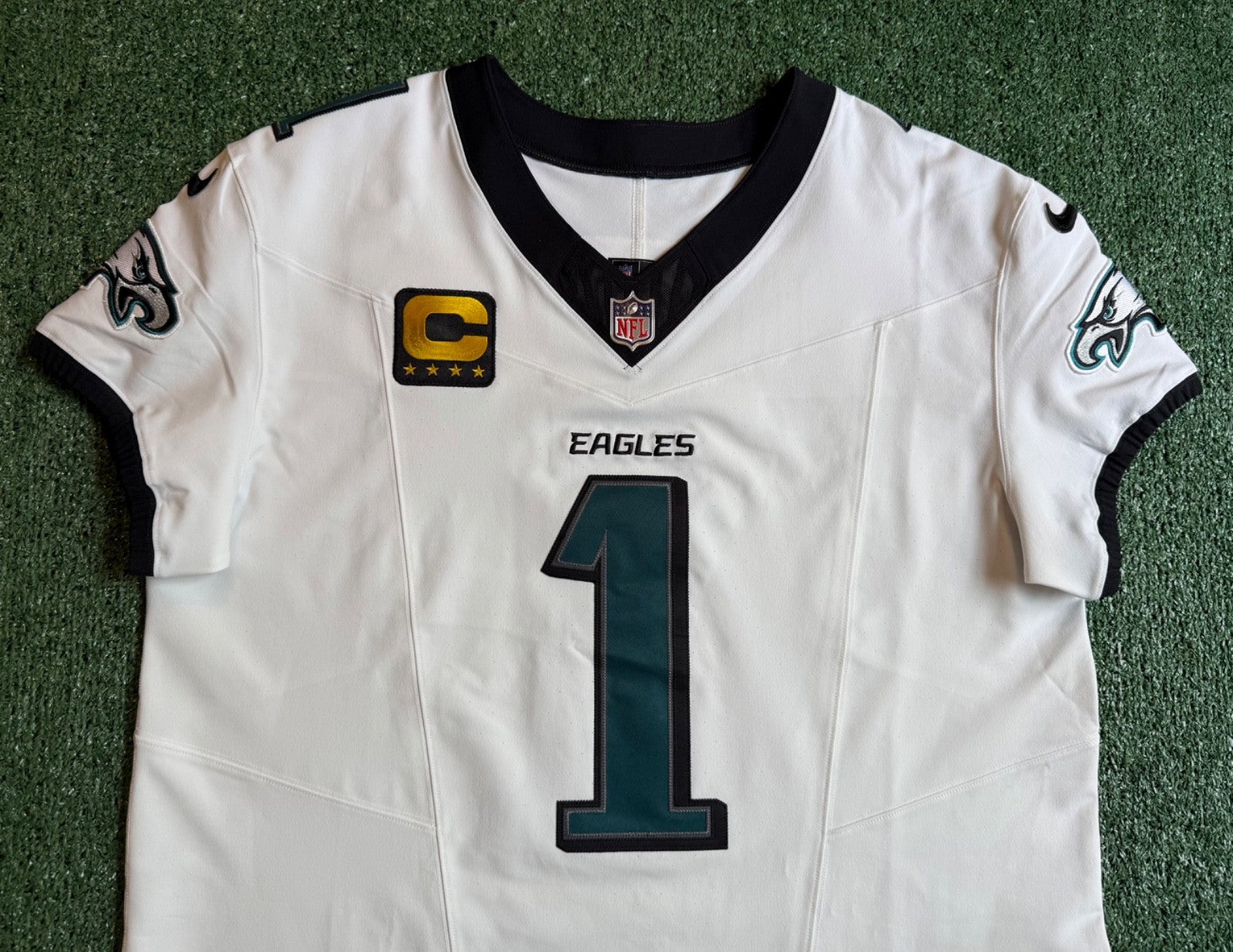 Jalen Hurts Philadelphia Eagles Jersey #1 Nike Vapor FUSE Elite White size 48 (XL) NFL