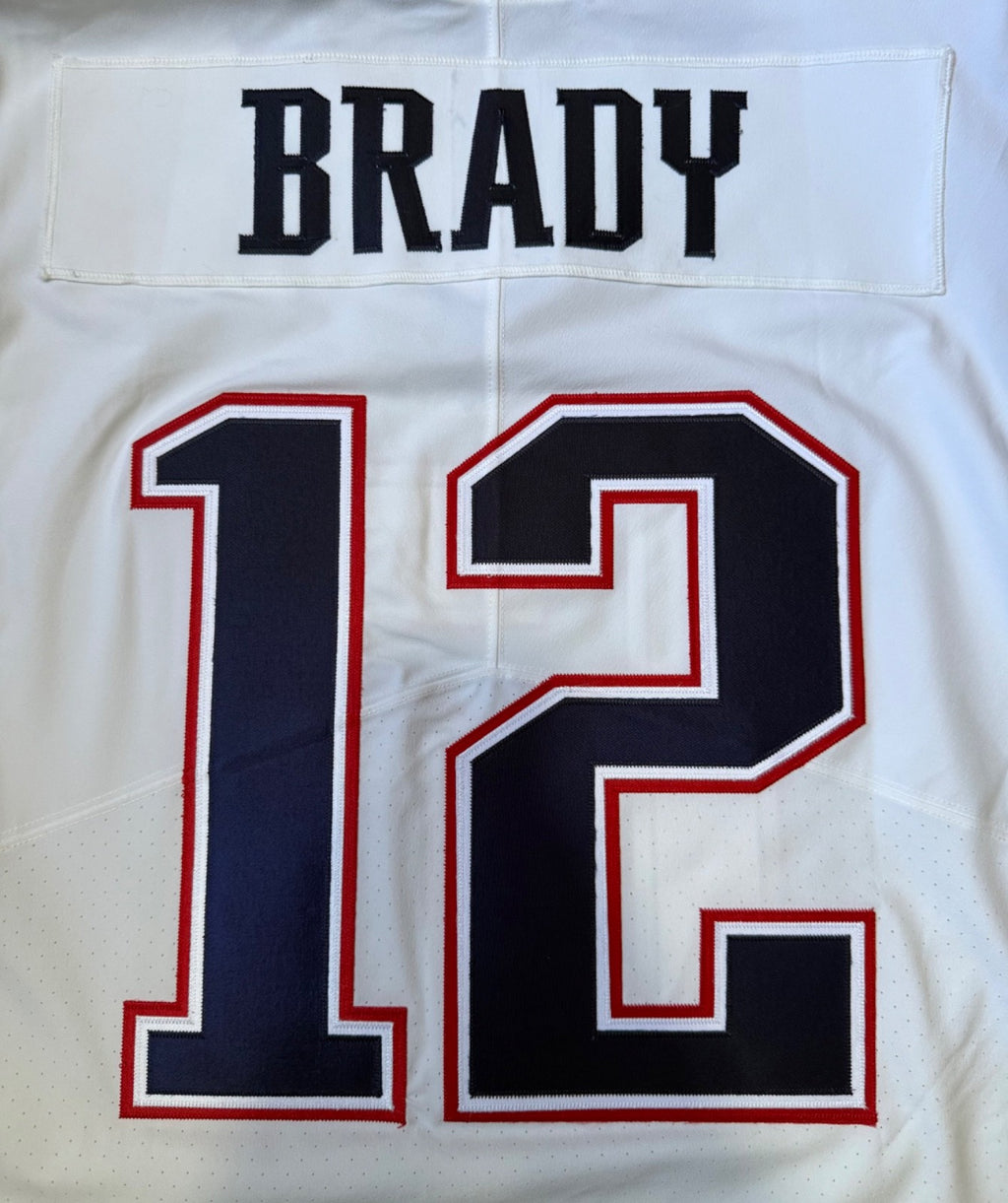 Tom Brady New England Patriots Jersey #12 Nike Vapor Elite White Size 44 (L) NFL