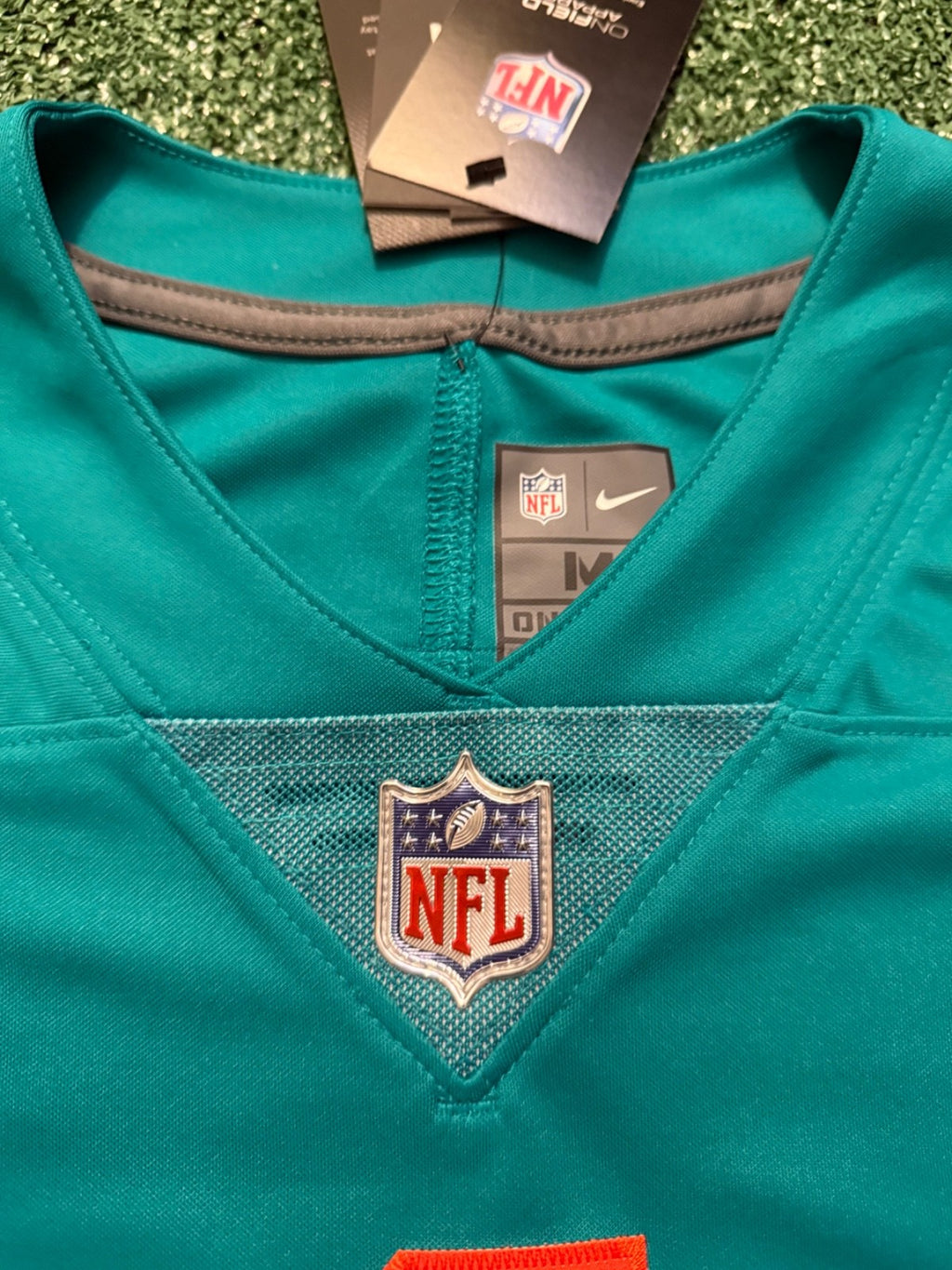 Tua Tagovailoa Miami Dolphins Jersey #1 Nike Vapor Limited Blue Size M NFL