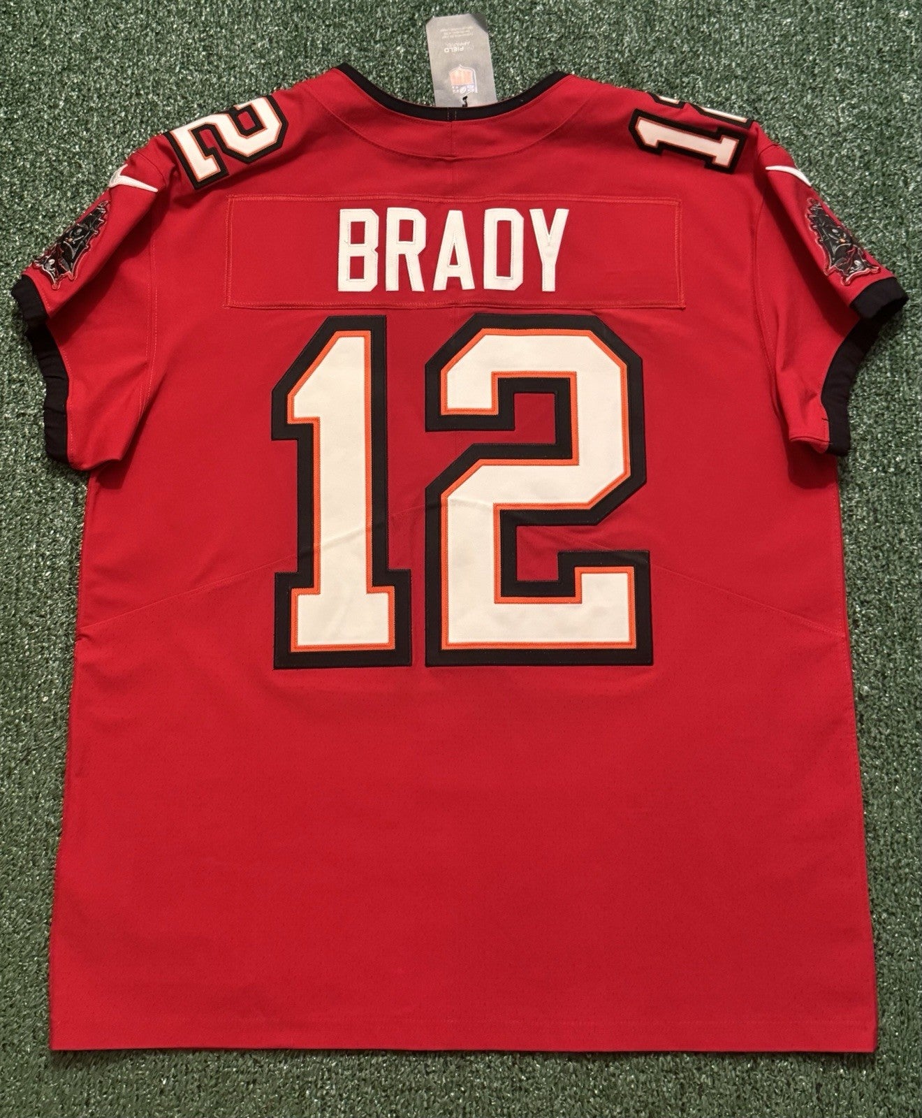 Tom Brady Tampa Bay Buccaneers Jersey #12 Nike Vapor Elite Red size 48 (XL) NFL