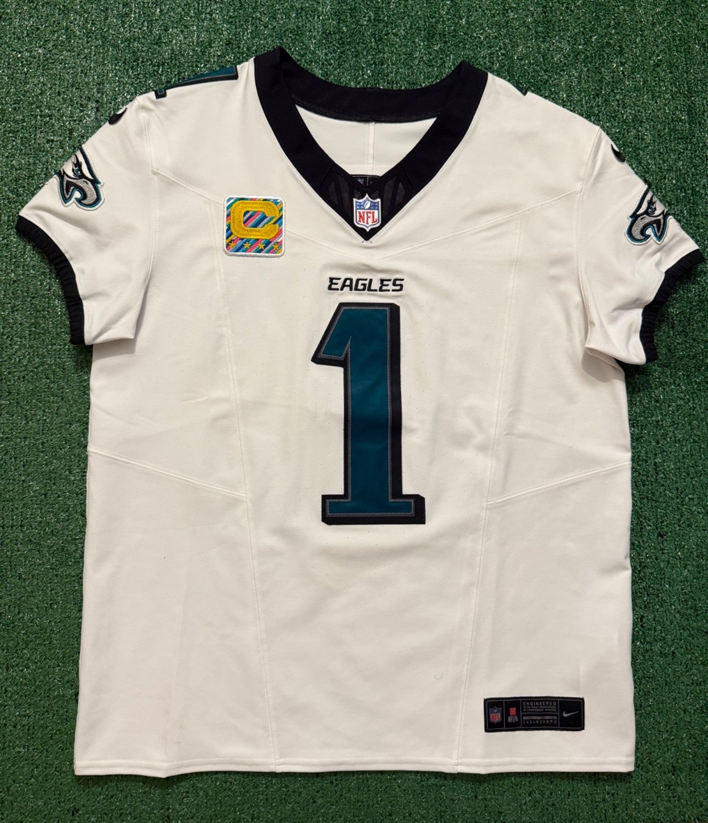 Jalen Hurts Philadelphia Eagles Jersey #1 Nike Vapor FUSE Elite White size 44 (Large) NFL