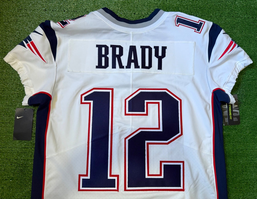Tom Brady New England Patriots Jersey #12 Nike Vapor Elite White Size 44 (L) NFL