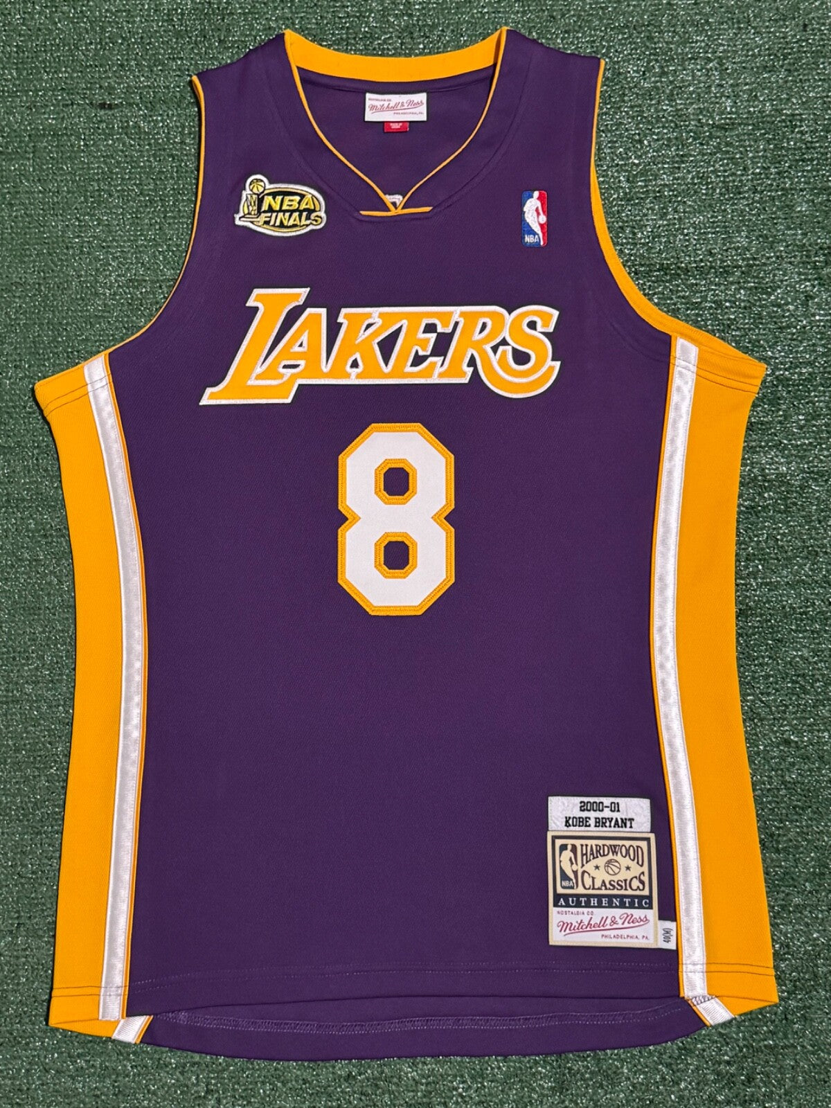 Kobe Bryant Los Angeles Lakers Jersey #8 Mitchell & Ness Authentic Purple Size 40 (M) NBA