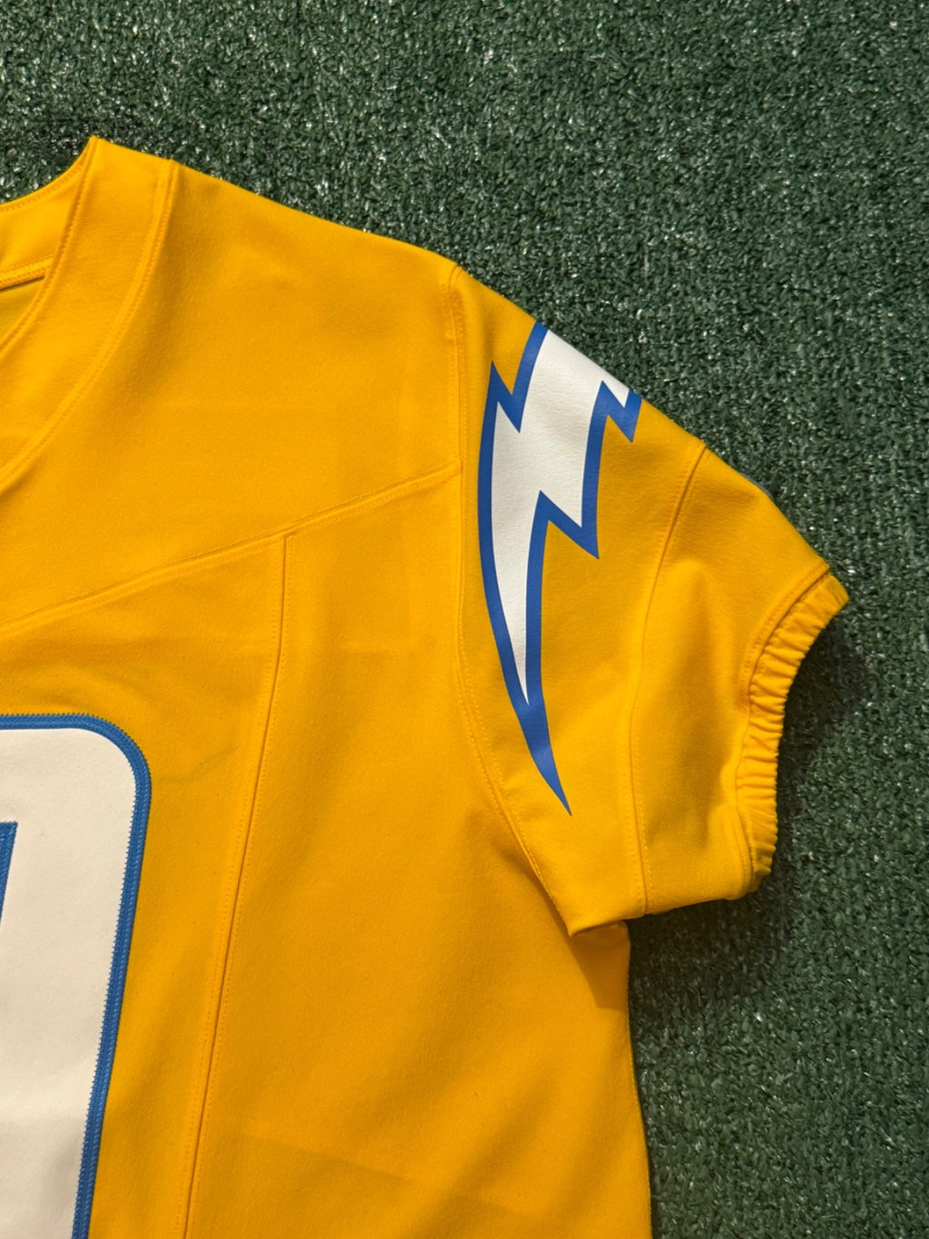 Justin Herbert Los Angeles Chargers Jersey #10 Nike Vapor Fuse Elite Gold Size 48 (XL) NFL
