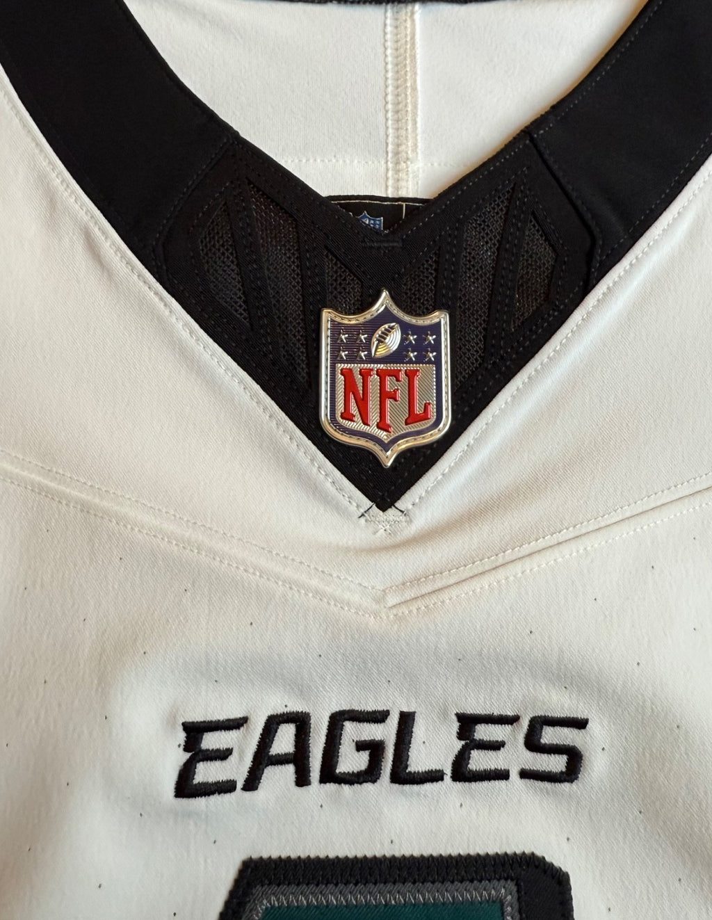 Jalen Hurts Philadelphia Eagles Jersey #1 Nike Vapor FUSE Elite White size 44 (Large) NFL