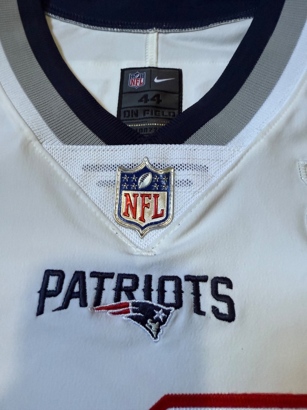Tom Brady New England Patriots Jersey #12 Nike Vapor Elite White Size 44 (L) NFL
