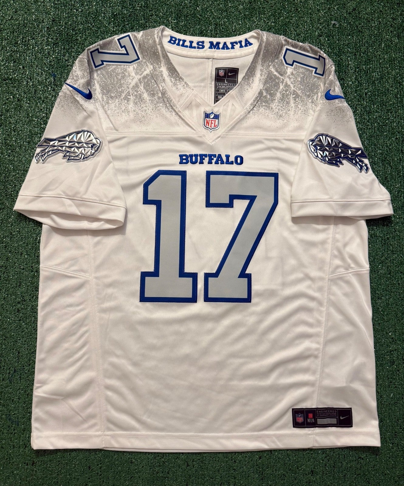 Josh Allen Buffalo Bills Jersey #17 Nike Vapor Fuse Limited Rivalry White Size L NFL