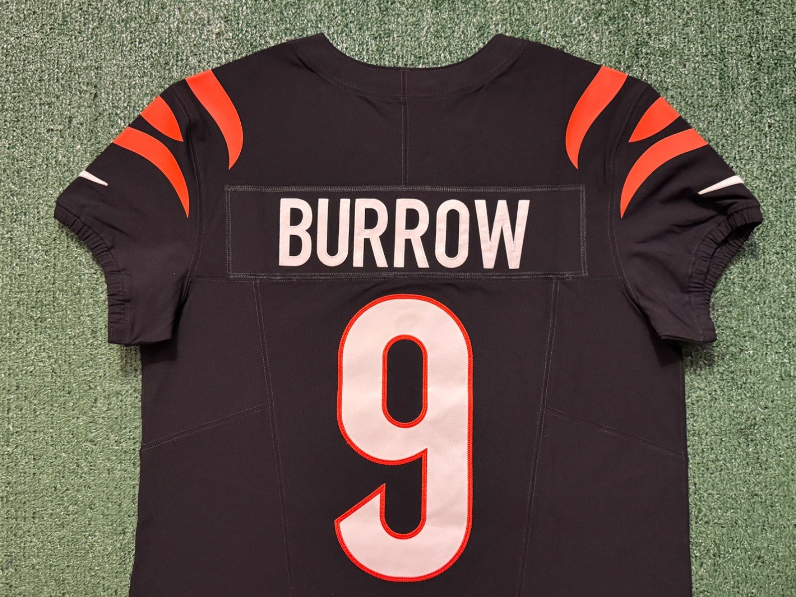 Joe Burrow Cincinnati Bengals Jersey #9 Nike Vapor FUSE Elite Black Size 44 (L) NFL