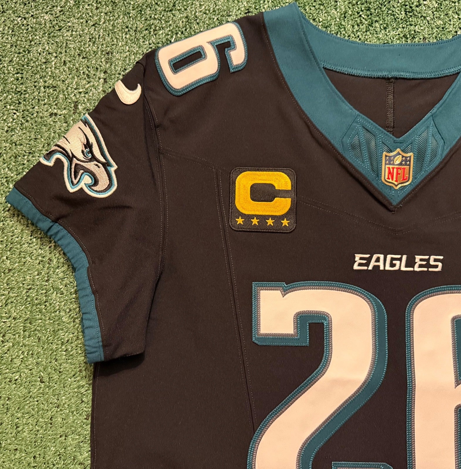 Saquon Barkley Philadelphia Eagles Jersey #26 Nike Vapor FUSE Elite Black Size 44 (Large) NFL