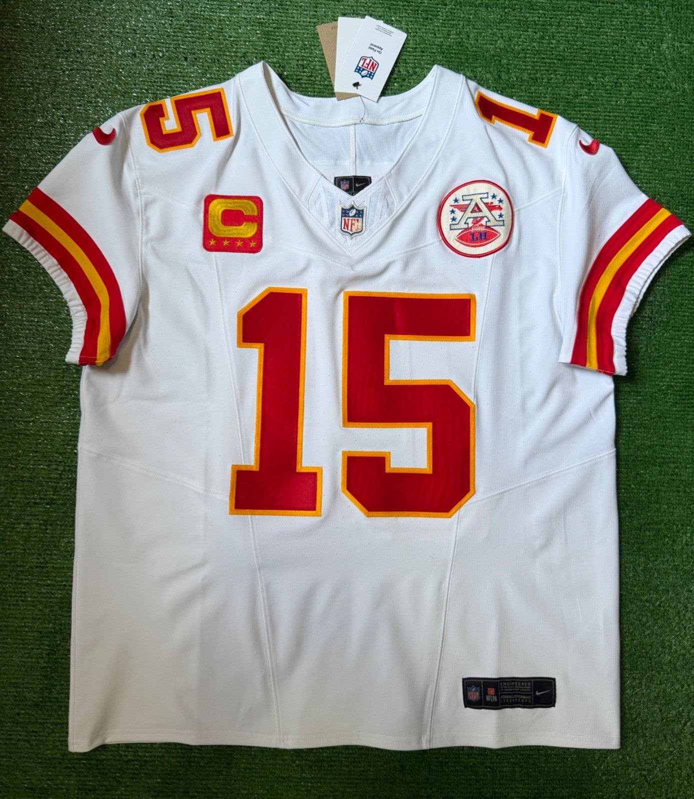 Patrick Mahomes Kansas City Chiefs Jersey #15 Nike Vapor FUSE Elite White Size 48 (XL) NFL