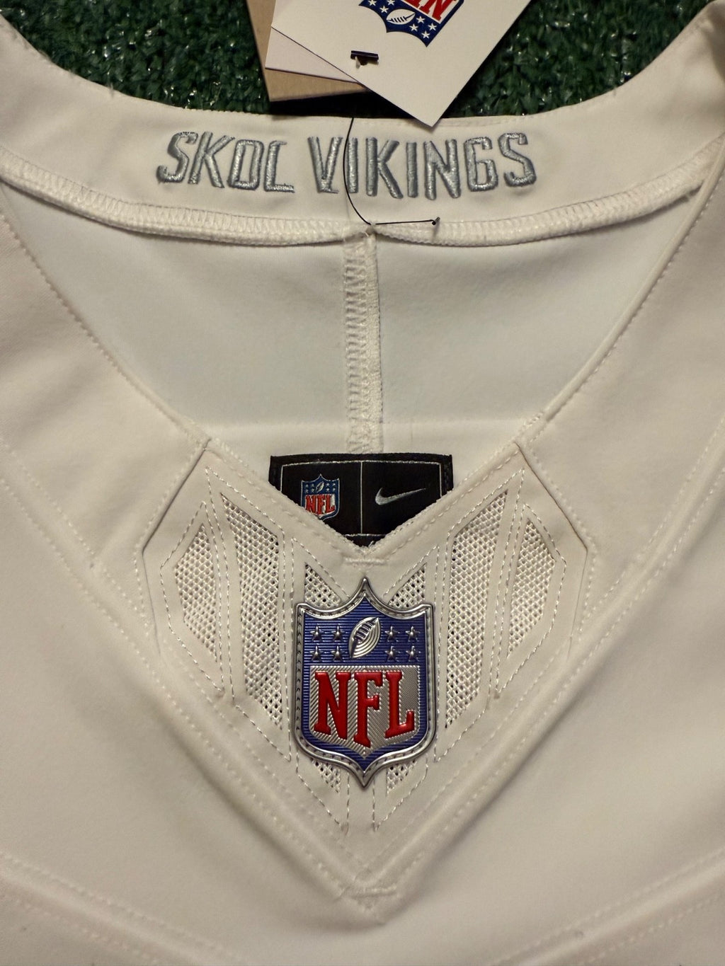 Justin Jefferson Minnesota Vikings Jersey #18 Nike Vapor FUSE Elite White Size 44 (Large) NFL