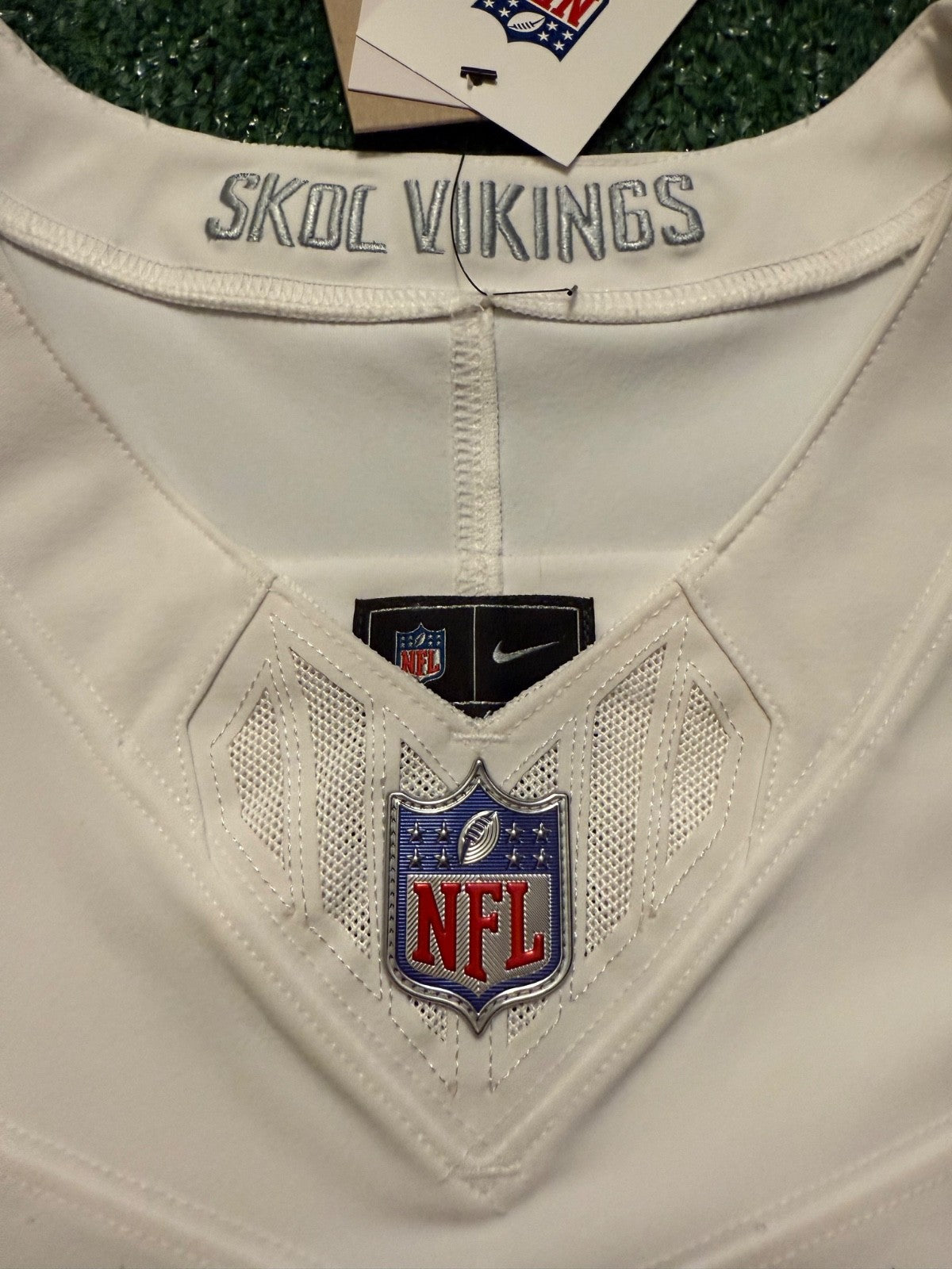 Justin Jefferson Minnesota Vikings Jersey #18 Nike Vapor FUSE Elite White Size 44 (Large) NFL