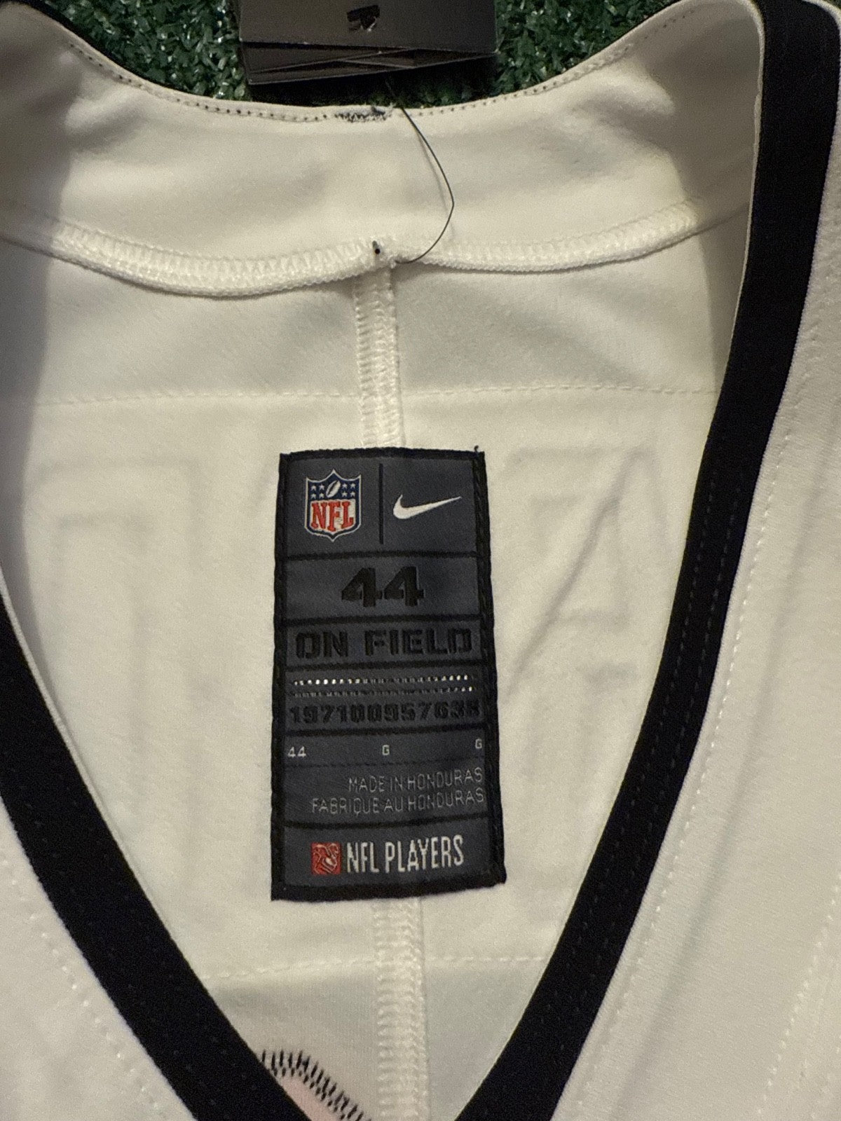 Tom Brady Tampa Bay Buccaneers Jersey #12 Nike Vapor Elite White size 44 (Large) NFL