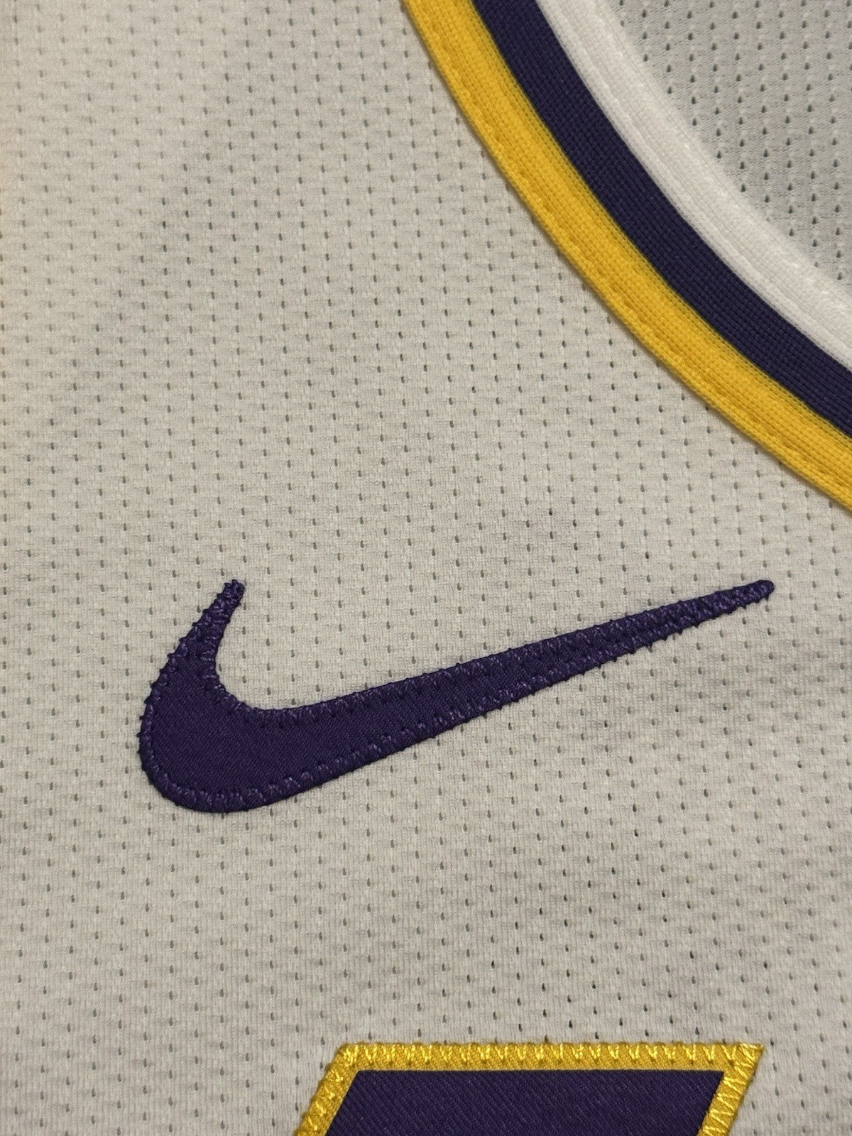 Luka Doncic Los Angeles Lakers Jersey #77 Nike ADV Authentic White Size 52 (XL) NBA