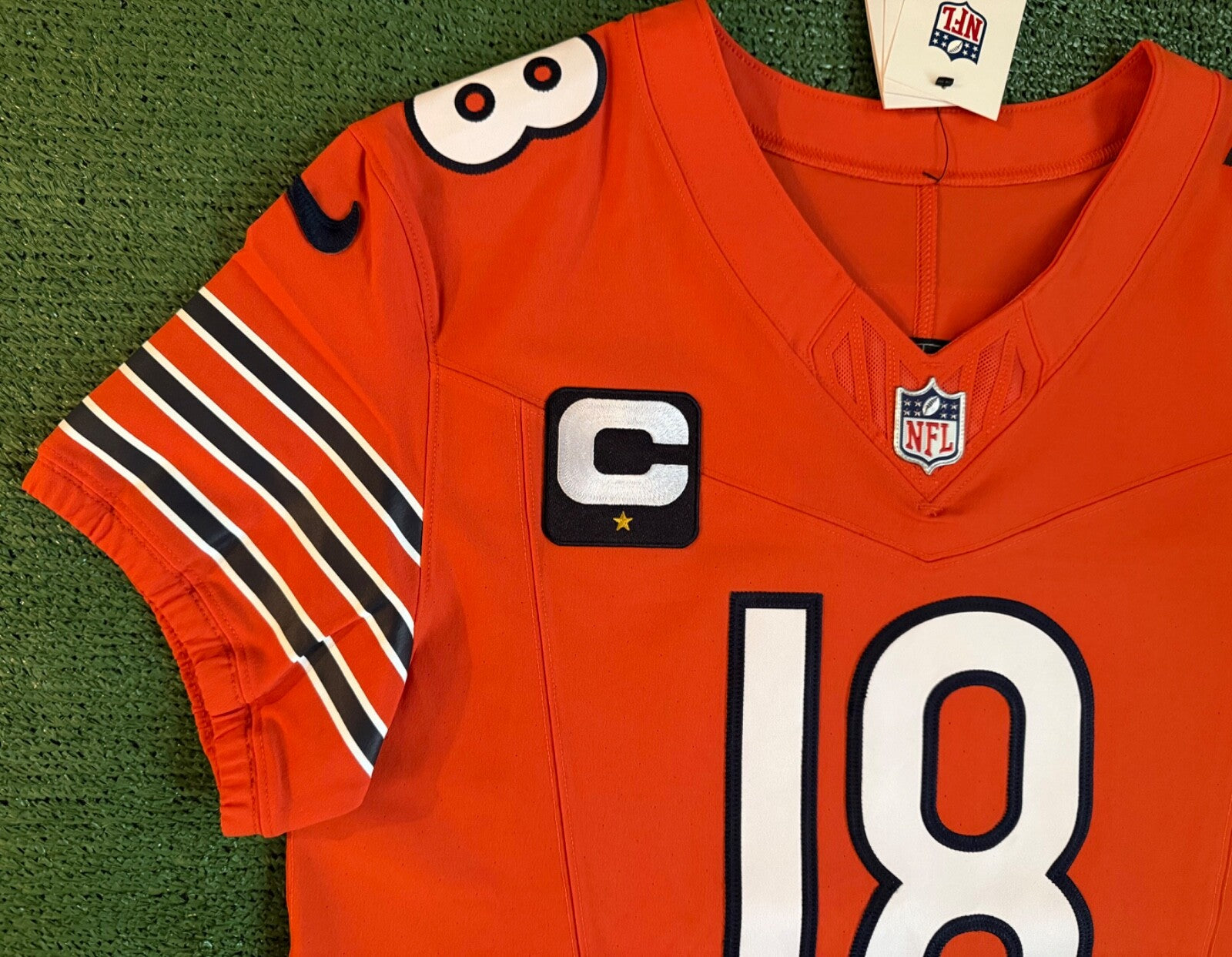 Caleb Williams Chicago Bears Jersey #18 Nike Vapor FUSE Elite Orange Size 40 (Medium) NFL