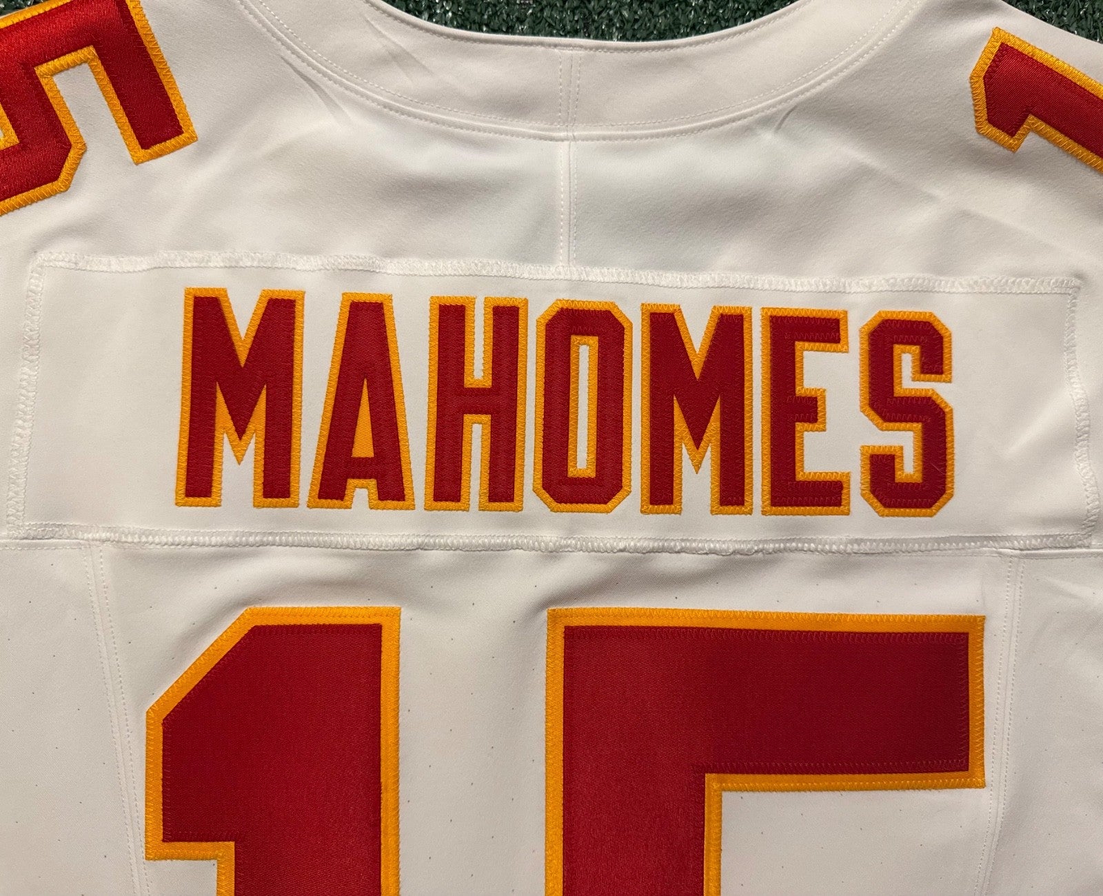 Patrick Mahomes Kansas City Chiefs Jersey #15 Nike Vapor FUSE Elite White Size 48 (XL) NFL
