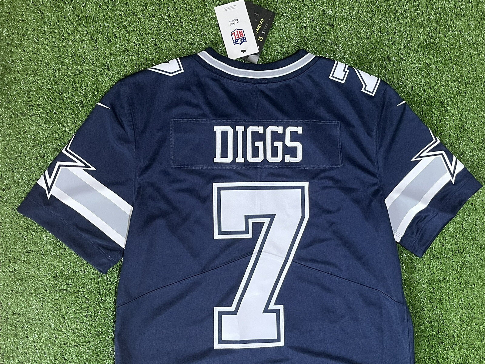 Trevon Diggs Dallas Cowboys Jersey #7 Nike Vapor Limited Navy Size (Medium) NFL