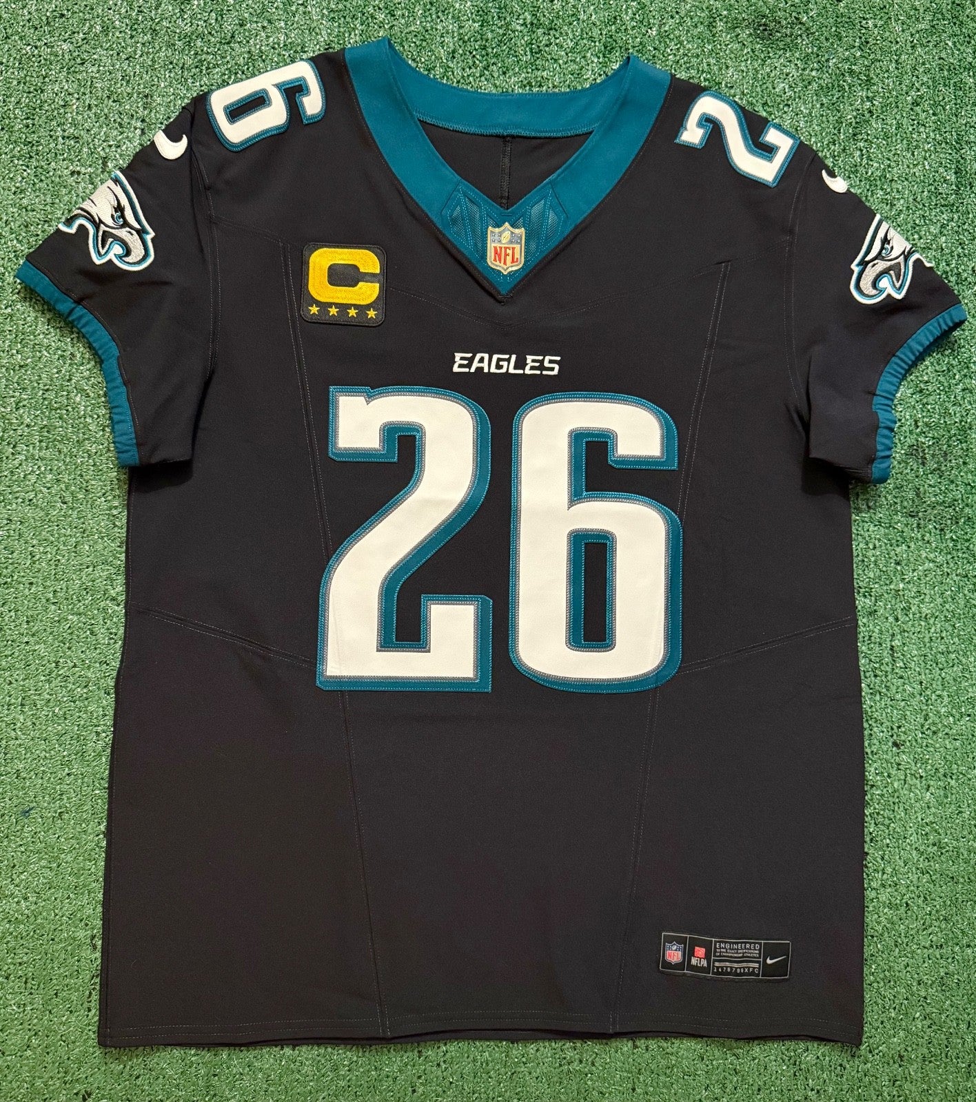 Saquon Barkley Philadelphia Eagles Jersey #26 Nike Vapor FUSE Elite Black Size 44 (Large) NFL