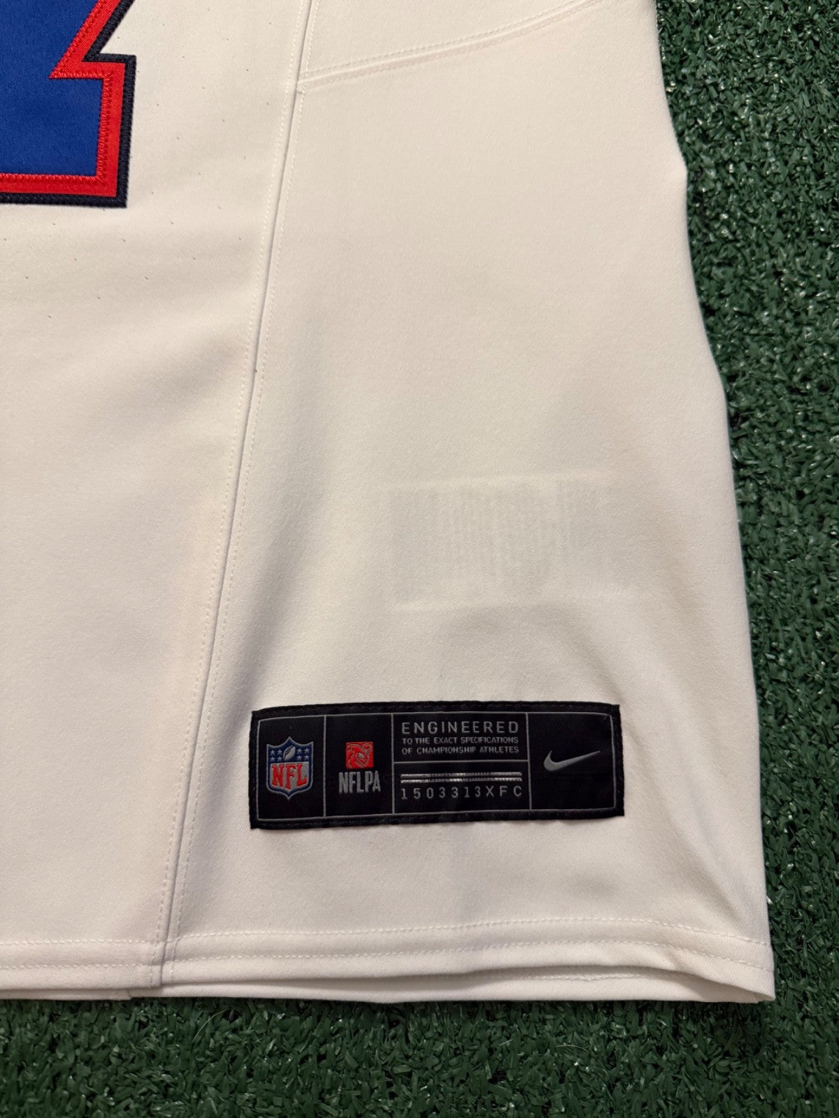 Josh Allen Buffalo Bills Jersey #17 Nike Vapor Fuse Elite White Size 40 (M) NFL