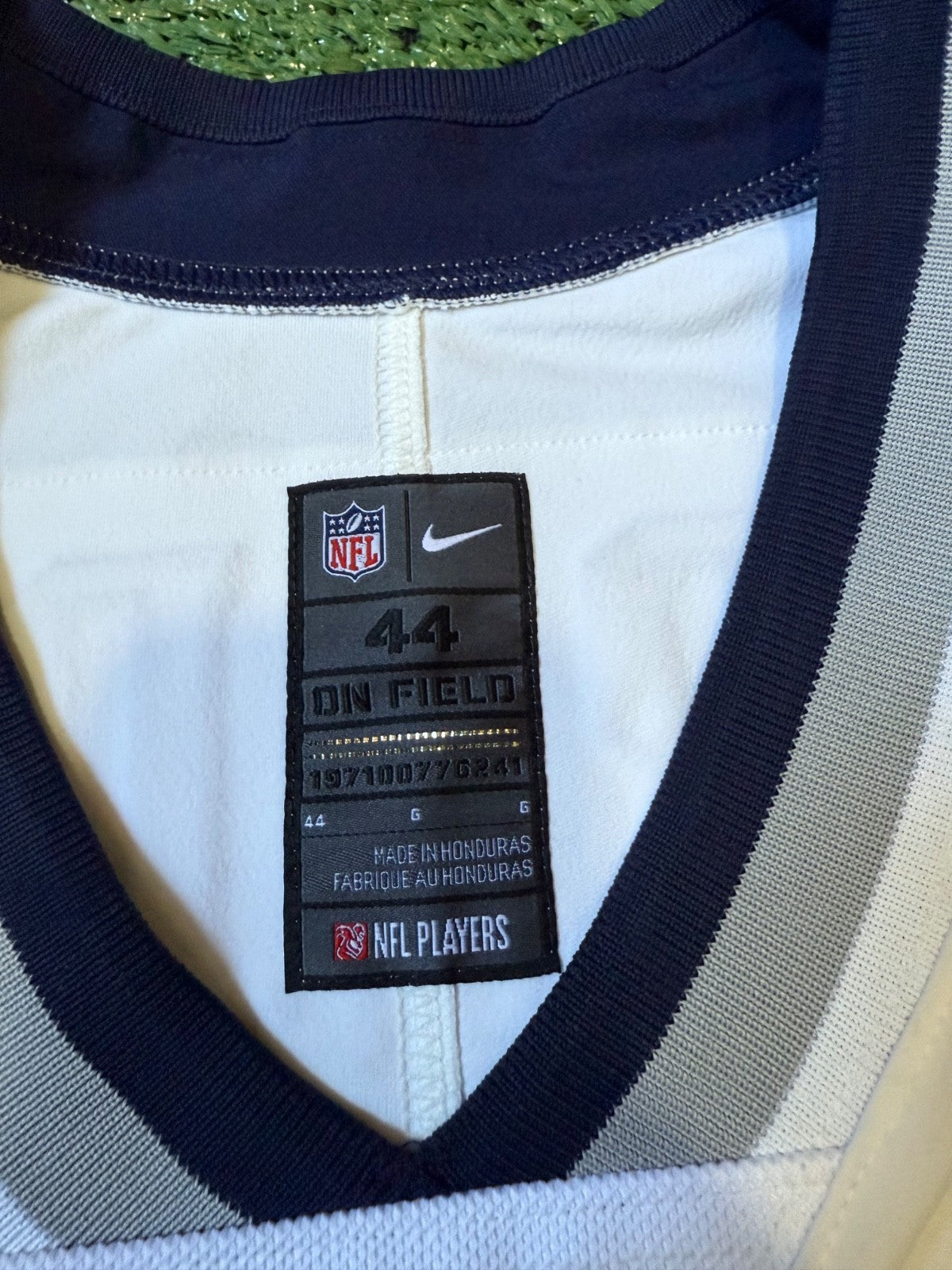 Tom Brady New England Patriots Jersey #12 Nike Vapor Elite White Size 44 (L) NFL