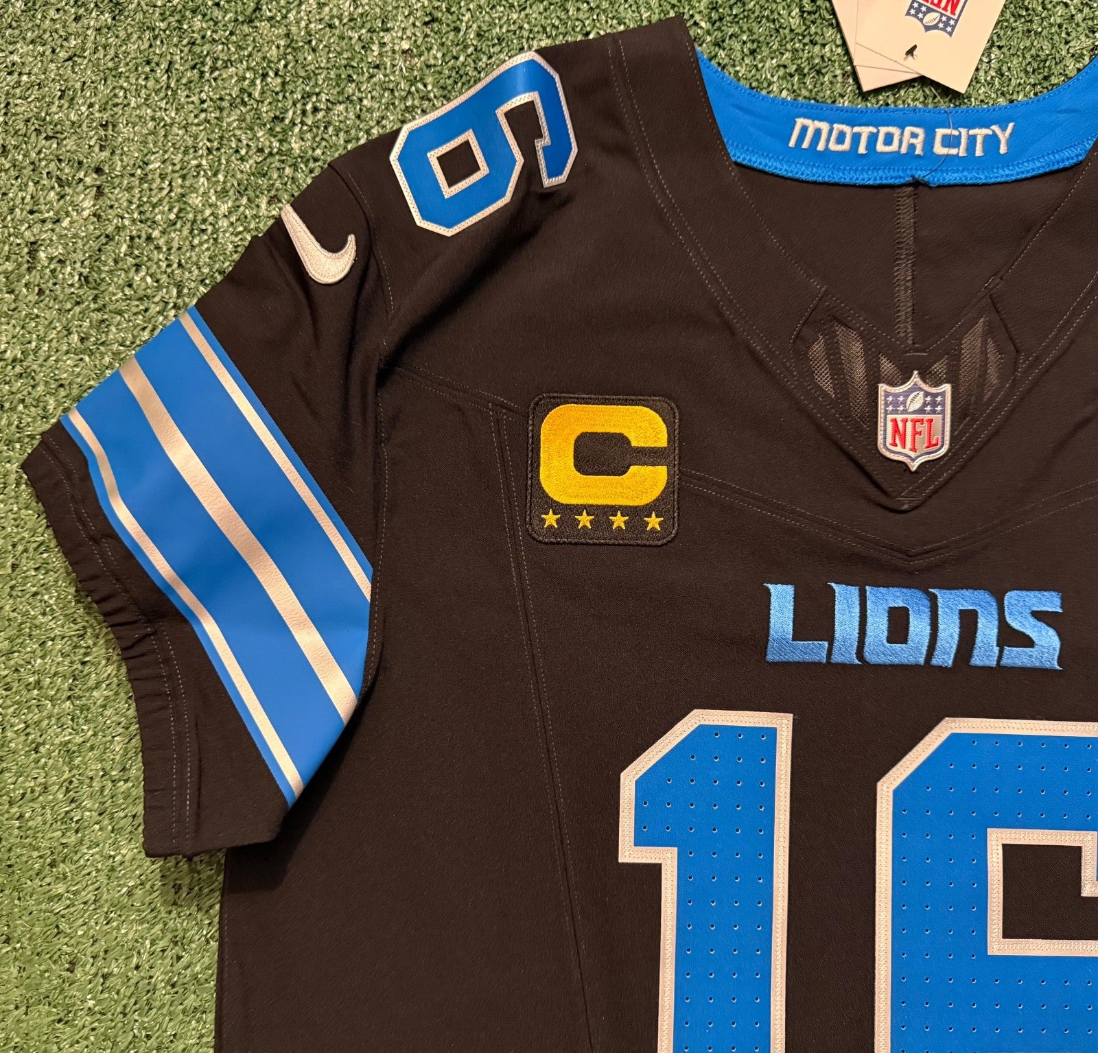 Jared Goff Detroit Lions Jersey #16  Nike Vapor FUSE Elite Black Size 44 (Large) NFL