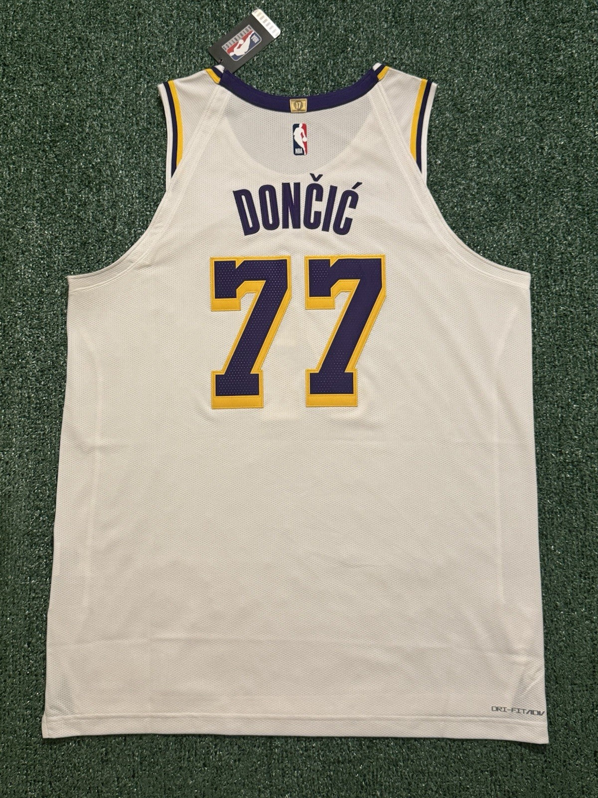 Luka Doncic Los Angeles Lakers Jersey #77 Nike ADV Authentic White Size 52 (XL) NBA