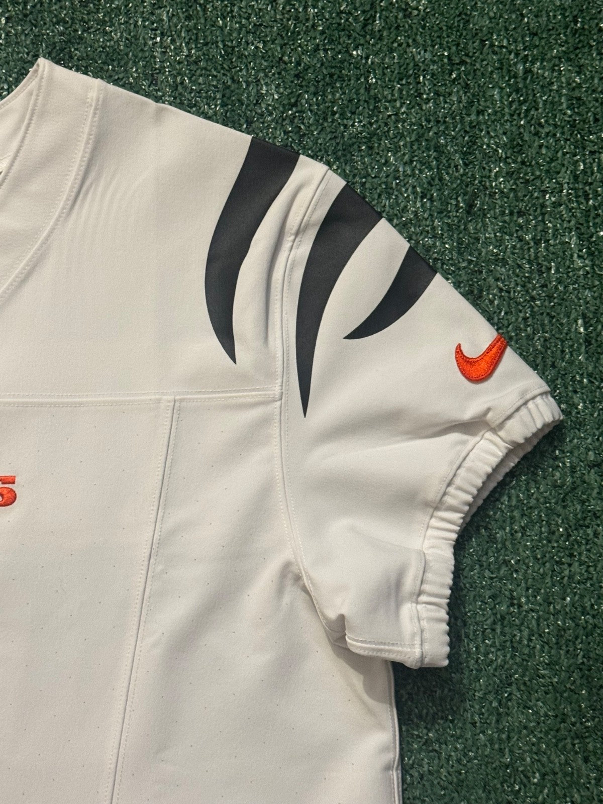 Joe Burrow Cincinnati Bengals Jersey #9 Nike Vapor FUSE Elite White Size 44 (L) NFL