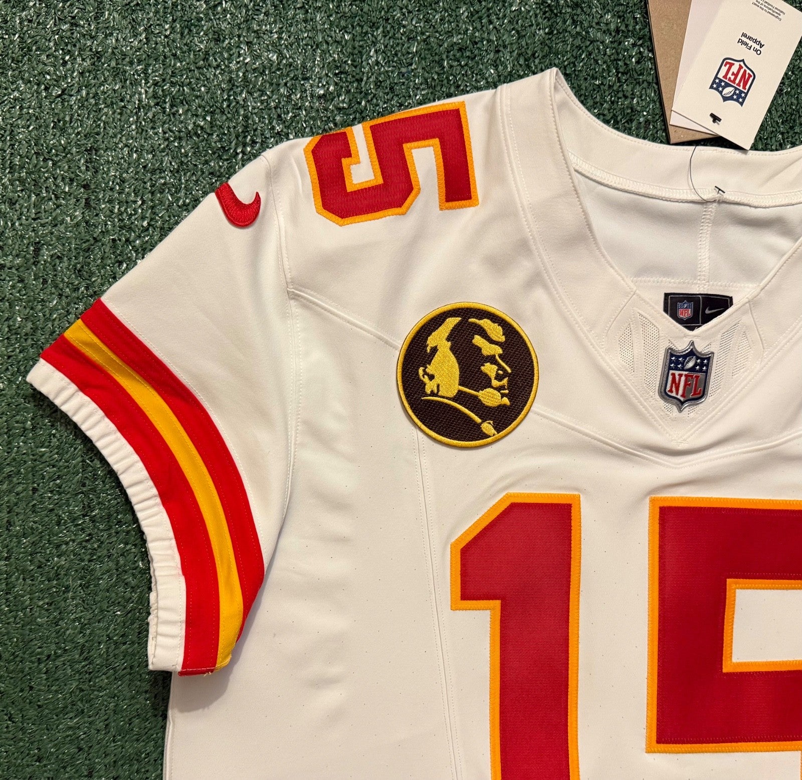 Patrick Mahomes Kansas City Chiefs Jersey #15 Nike Vapor FUSE Elite White Size 48 (XL) NFL
