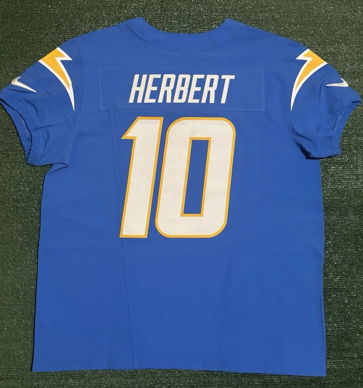 Justin Herbert Los Angeles Chargers Jersey #10 Nike Vapor Fuse Elite Blue Size 48 (XL) NFL