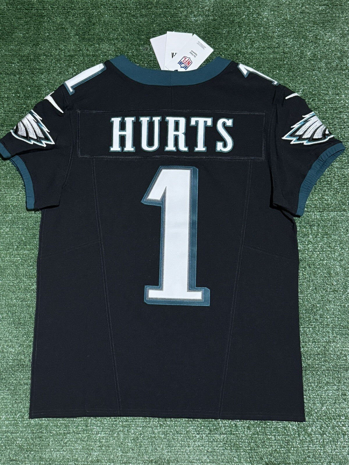 Jalen Hurts Philadelphia Eagles Jersey #1 Nike Vapor FUSE Elite Black size 40 (Medium) NFL
