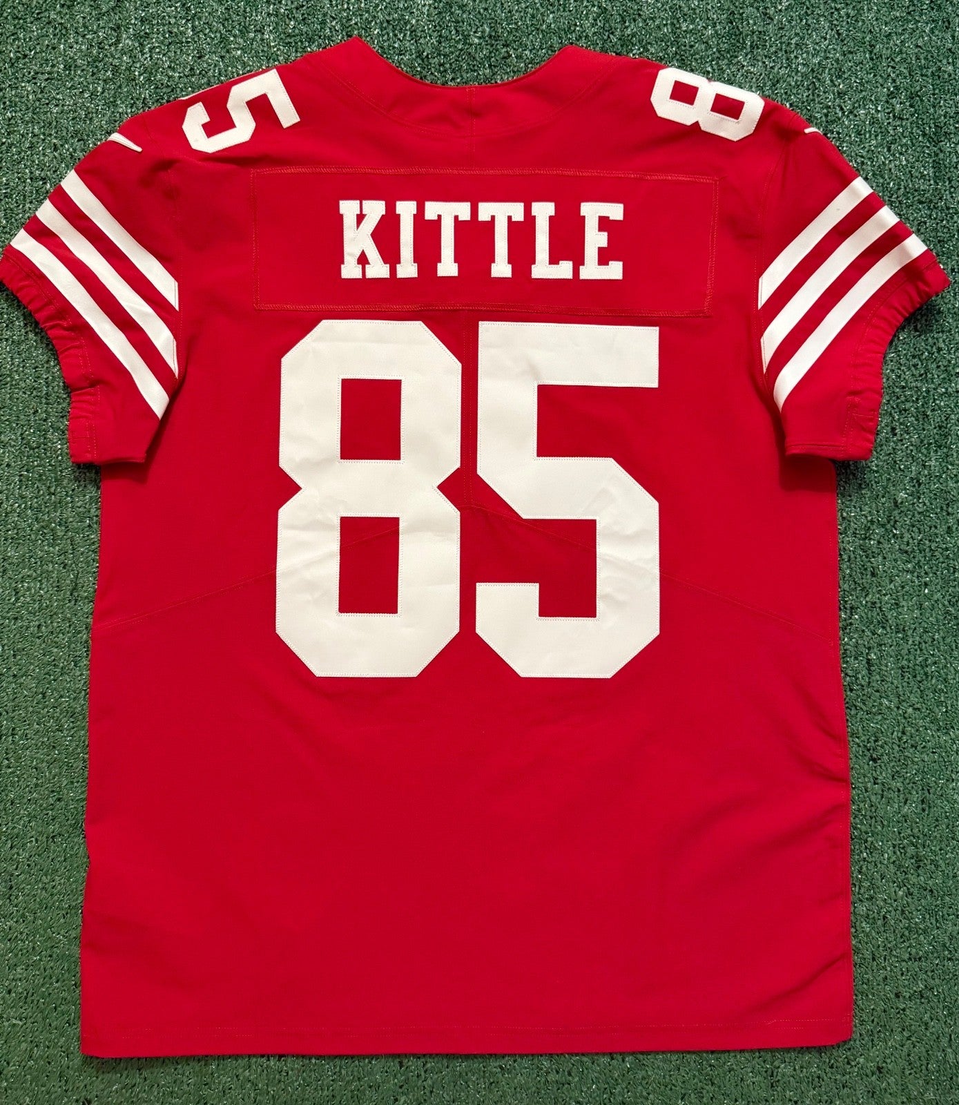 George Kittle San Francisco 49ers
Jersey #85 Nike Vapor Elite red
Size 44 (Large) NFL