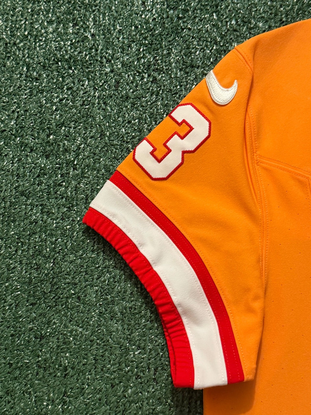 Mike Evans Tampa Bay Buccaneers Jersey #13 Nike Vapor FUSE Elite Orange Creamsicle Size 40 (Medium) NFL