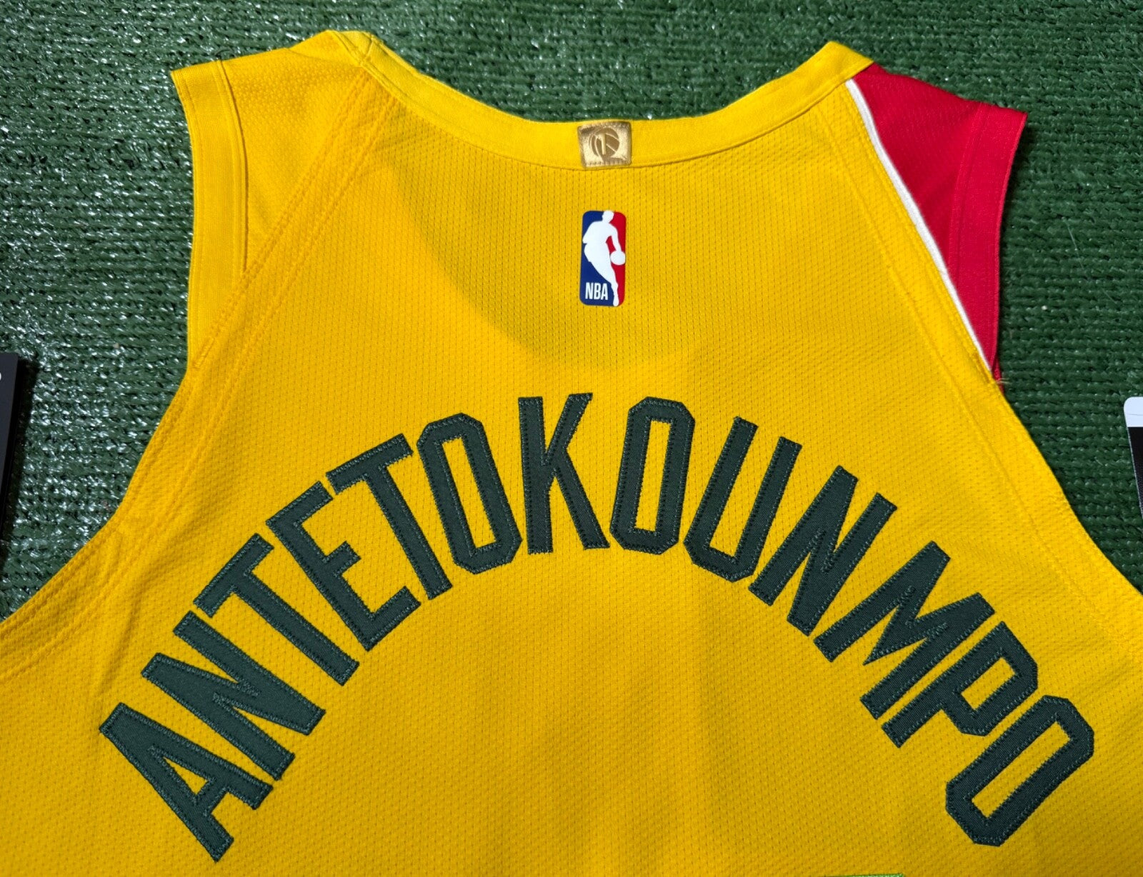 Giannis Antetokounmpo Milwaukee Bucks Jersey Nike VaporKnit Authentic Yellow Size 48 (Large) NBA