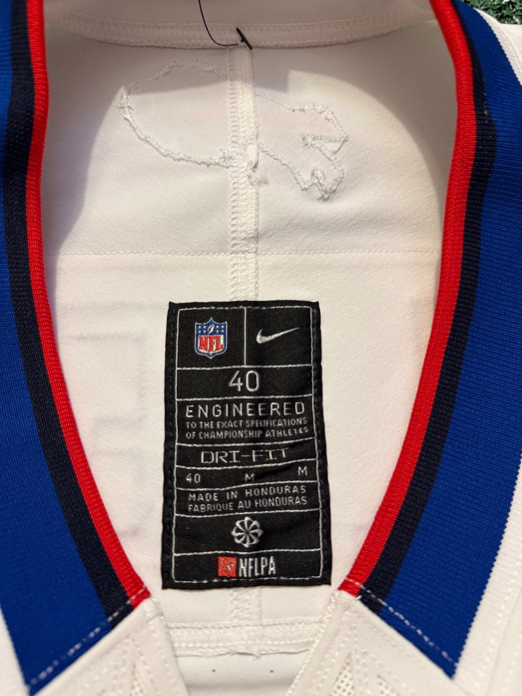 Josh Allen Buffalo Bills Jersey #17 Nike Vapor Fuse Elite White Size 40 (M) NFL