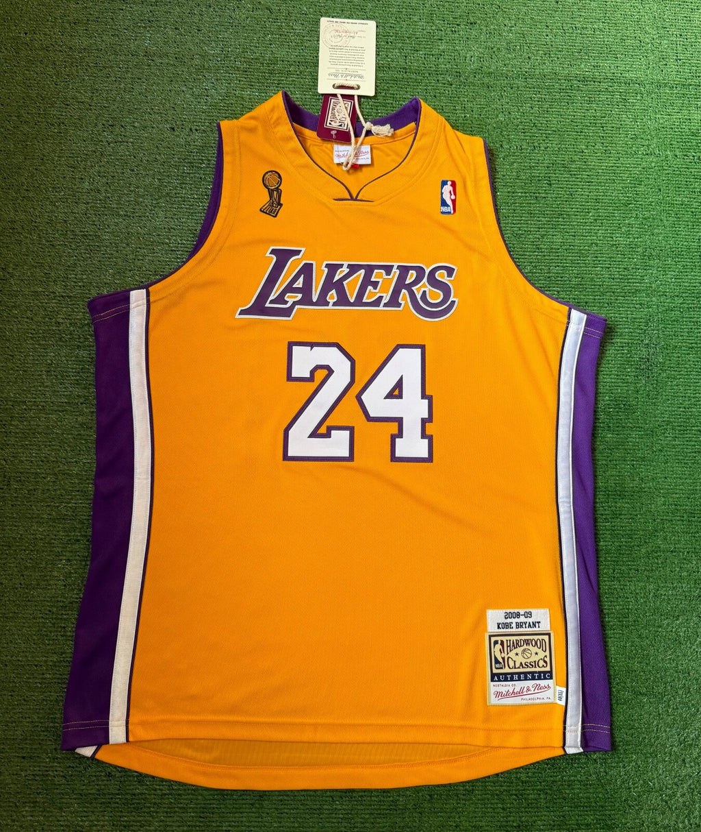 Kobe Bryant Los Angeles Lakers Jersey #24 Mitchell & Ness Authentic Gold Size 48 (XL) NBA