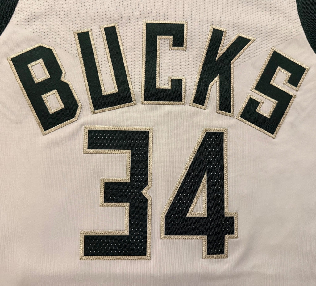 Giannis Antetokounmpo Milwaukee Bucks Jersey #34 Nike Vaporknit Authentic White Size 44 (Medium) NBA