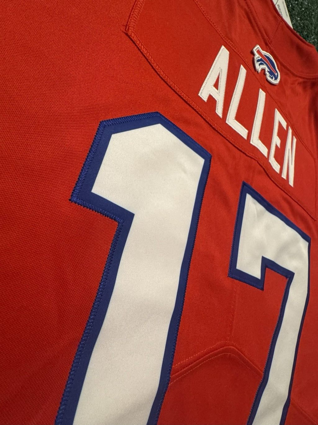 Josh Allen Buffalo Bills Jersey #17 Nike Vapor Limited Red Size M NFL