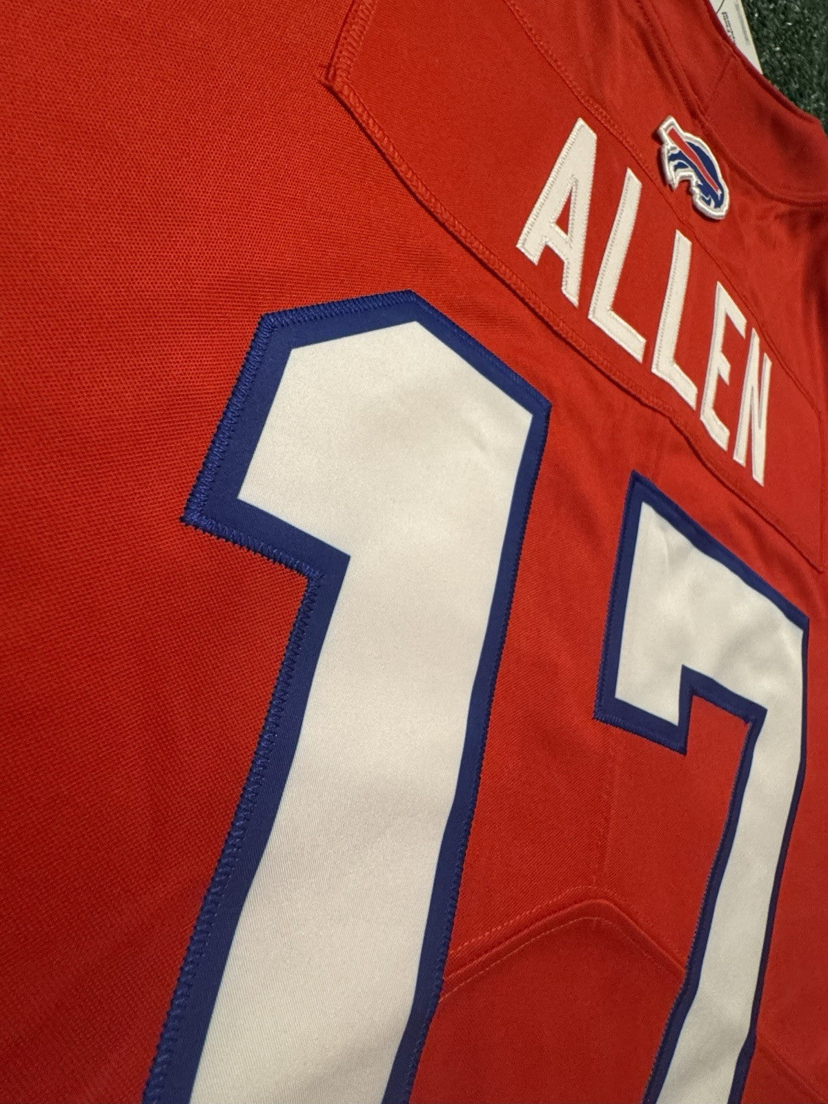 Josh Allen Buffalo Bills Jersey #17 Nike Vapor Limited Red Size M NFL