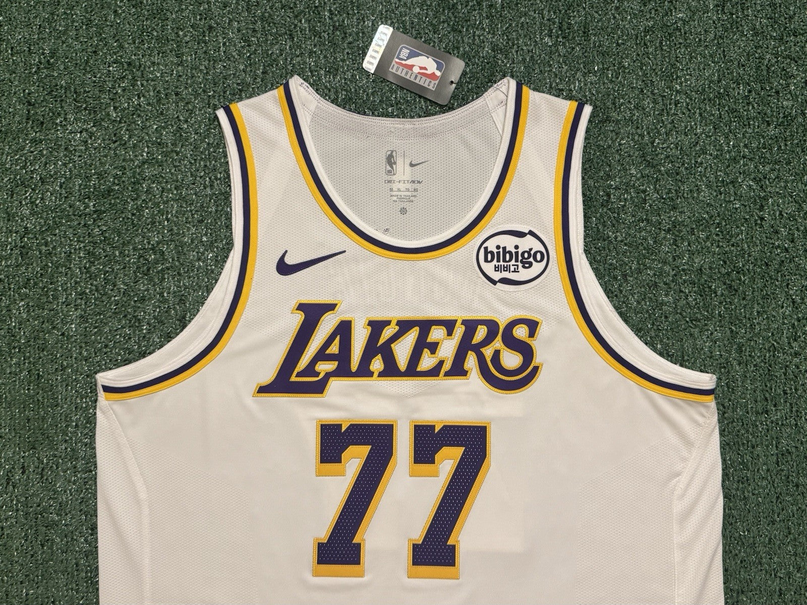Luka Doncic Los Angeles Lakers Jersey #77 Nike ADV Authentic White Size 52 (XL) NBA