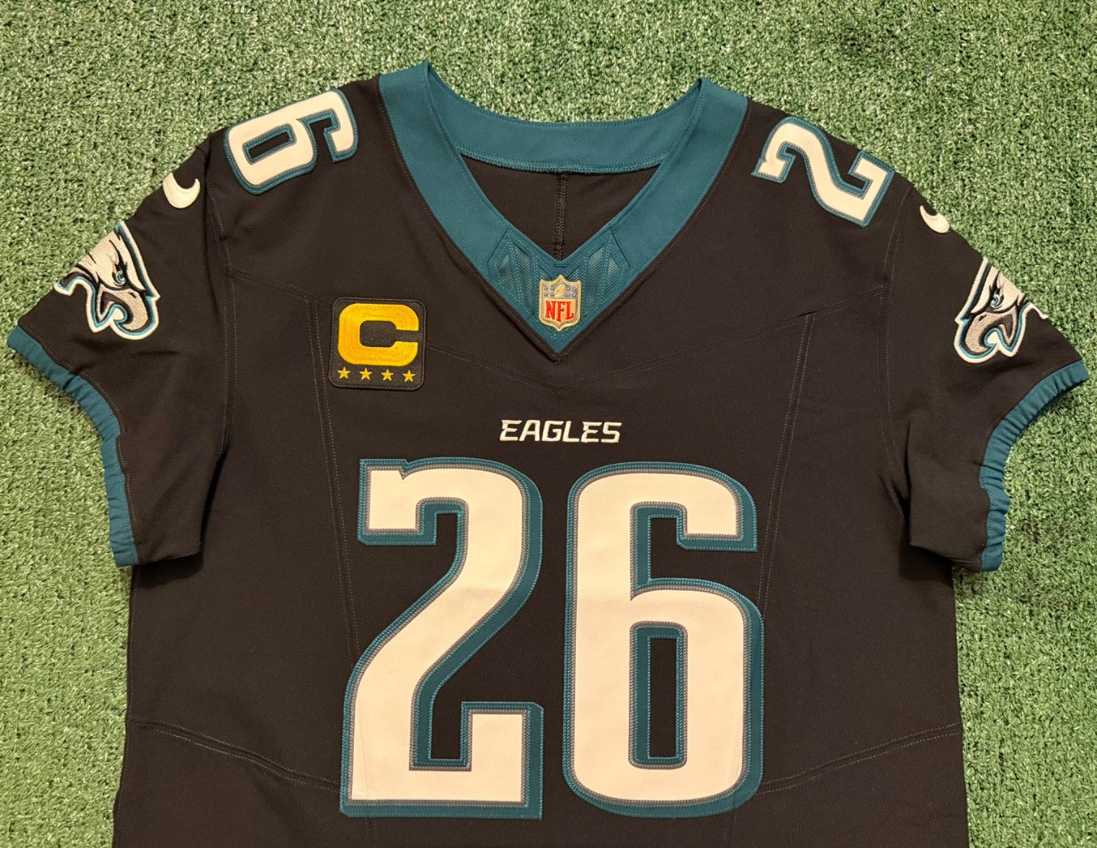 Saquon Barkley Philadelphia Eagles Jersey #26 Nike Vapor FUSE Elite Black Size 44 (Large) NFL