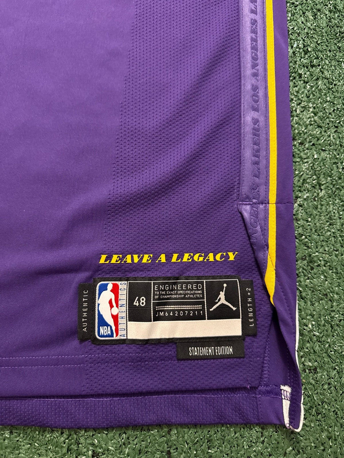 Luka Doncic Los Angeles Lakers Jersey #77 Nike ADV Authentic Purple Size 48 (L) NBA